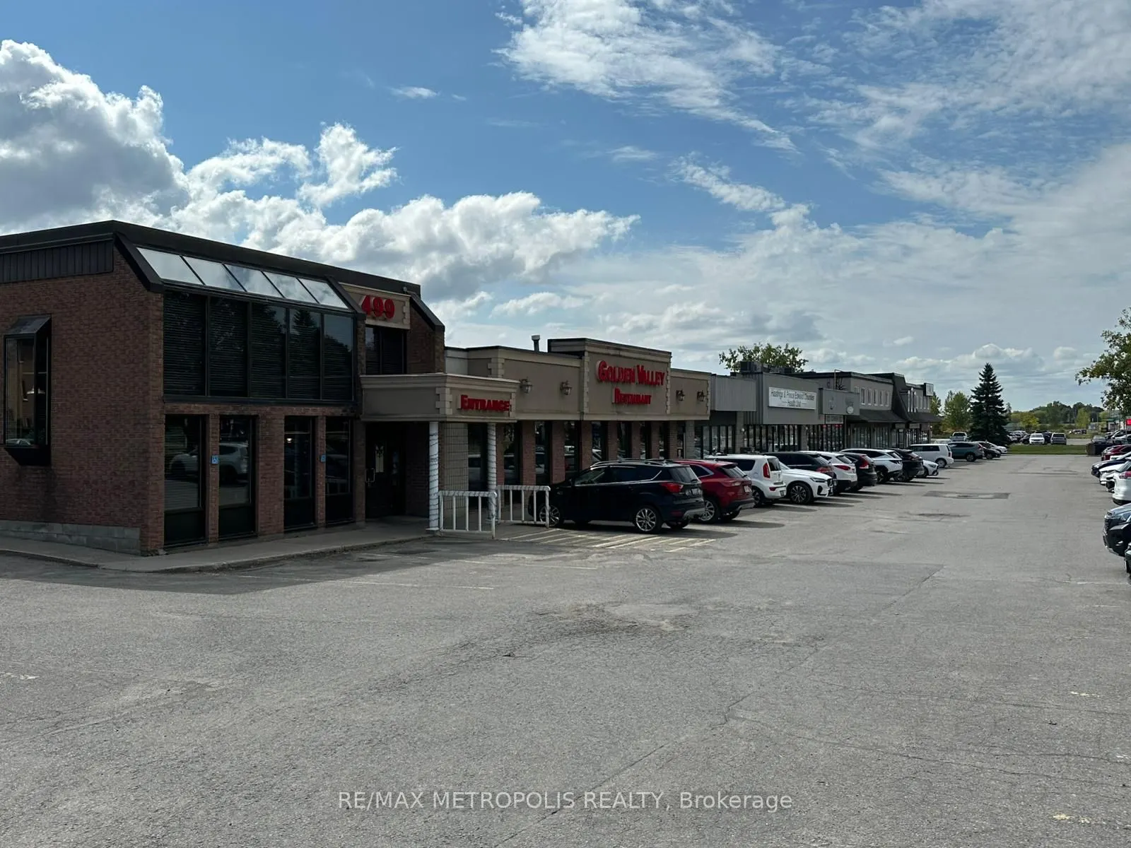 499 Dundas Street W, #5
