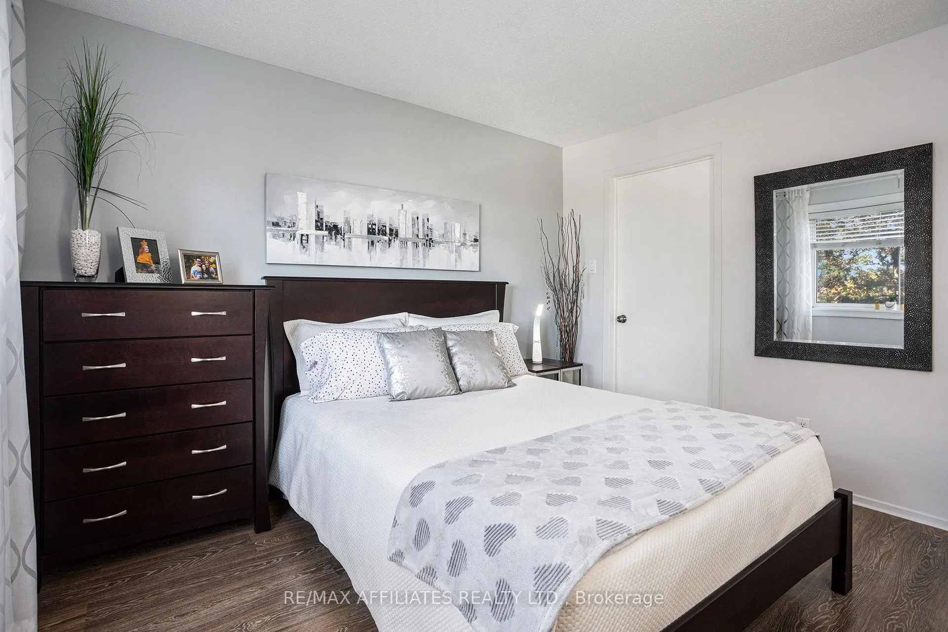 270 Brittany Drive, #207
