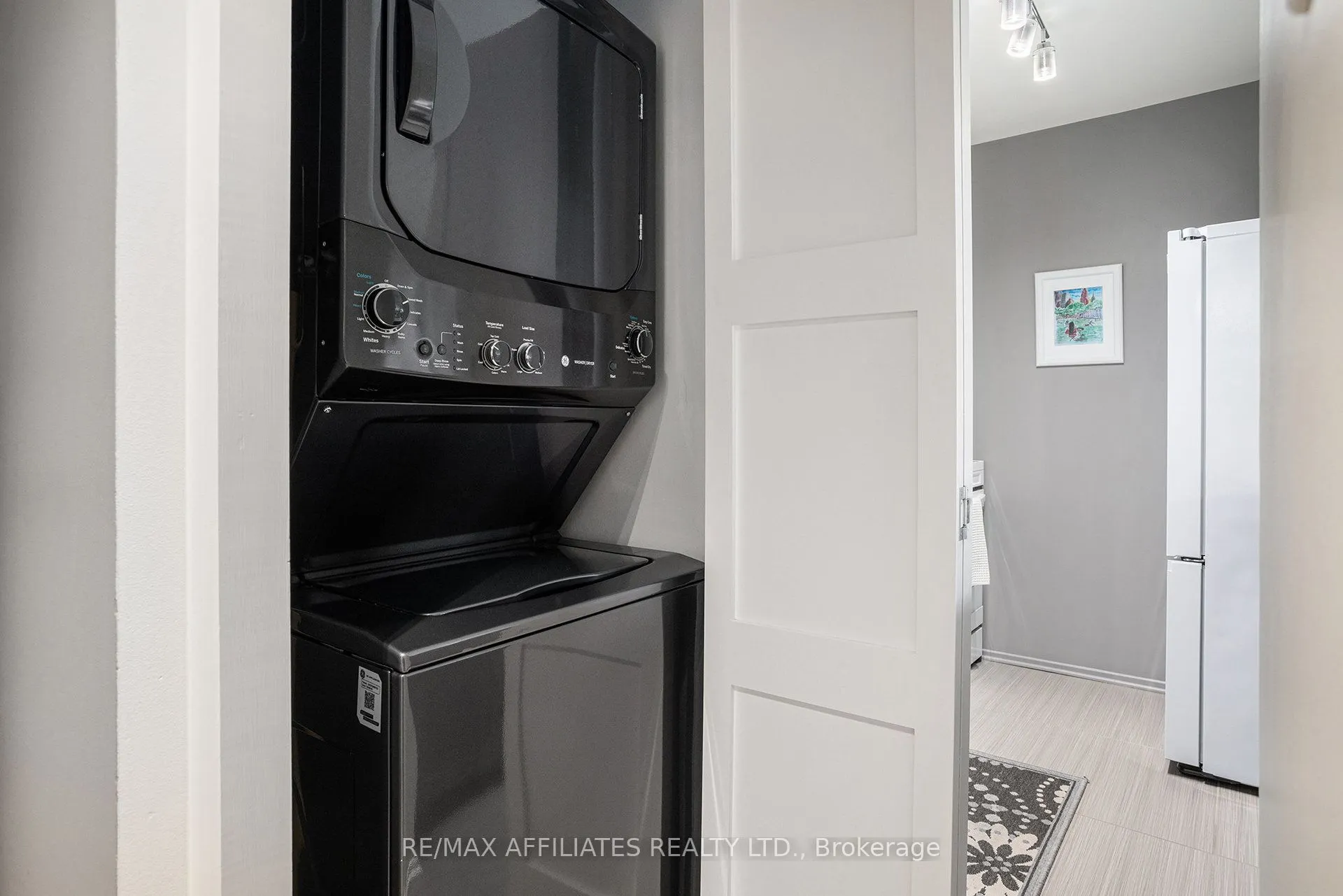 270 Brittany Drive, #207