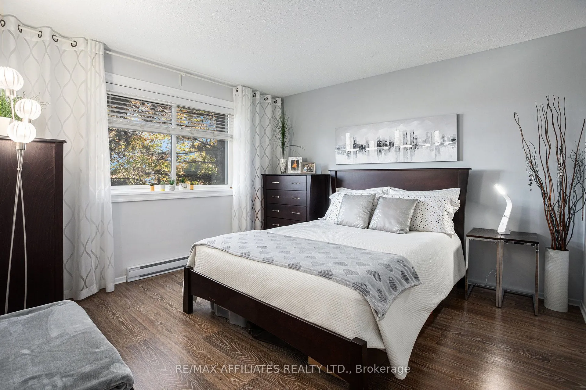 270 Brittany Drive, #207
