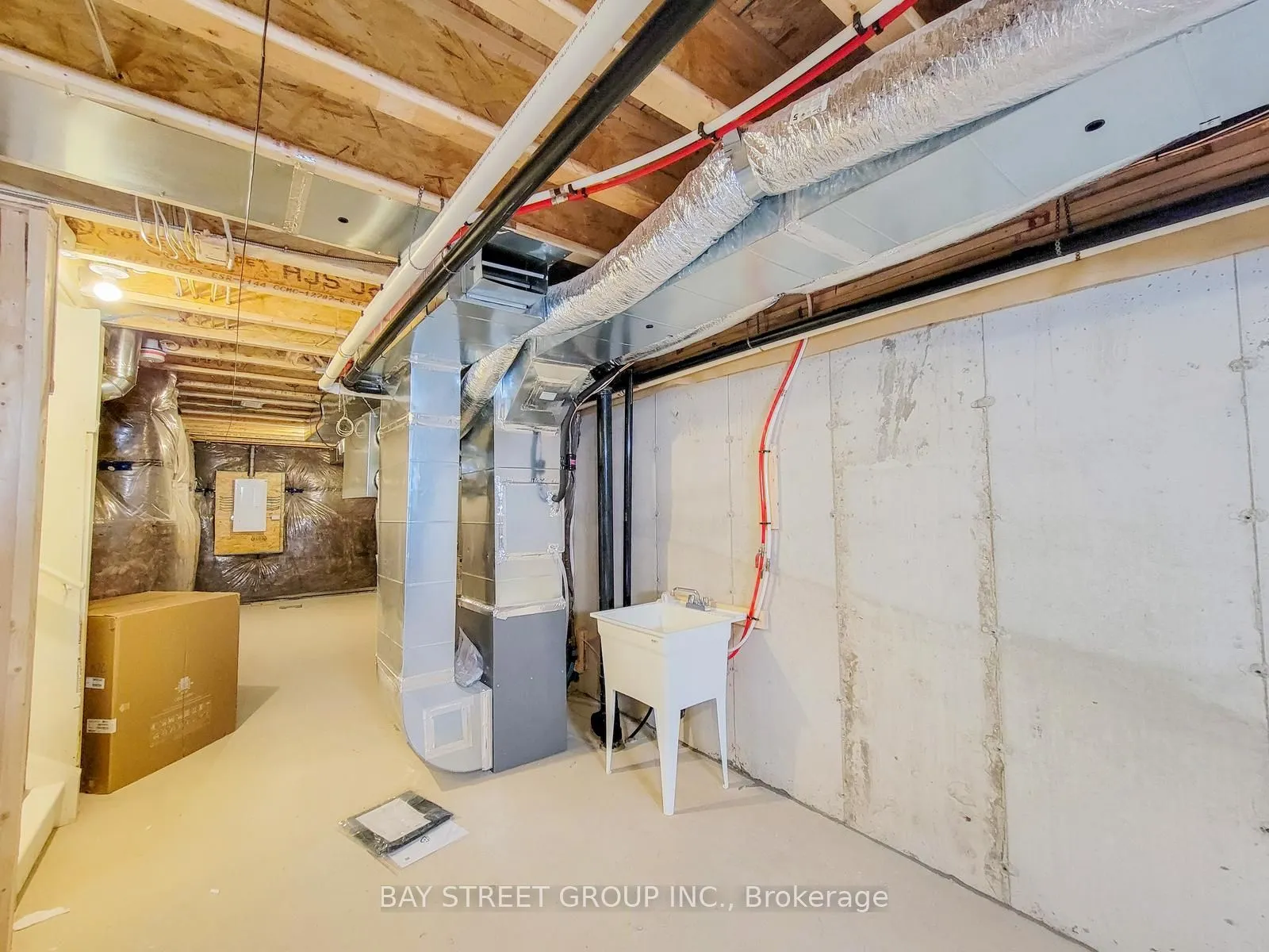 5 Lemon Avenue N