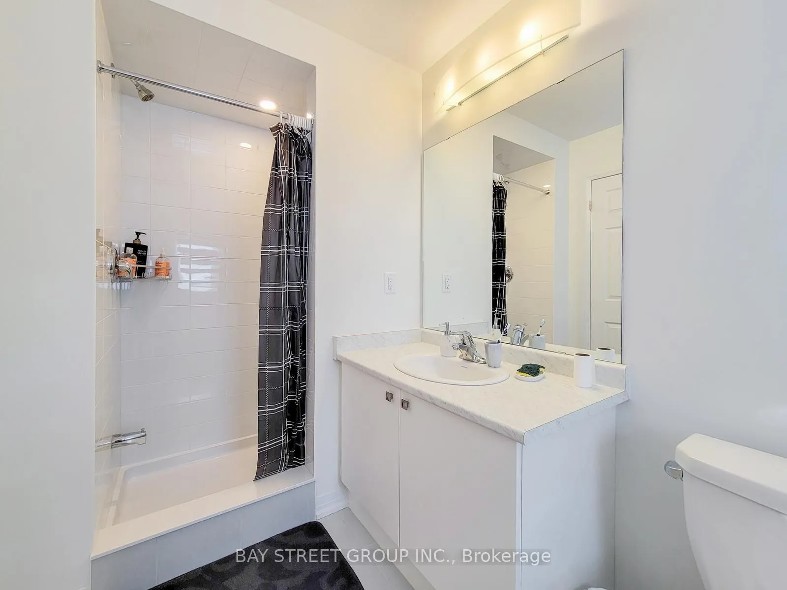 5 Lemon Avenue N