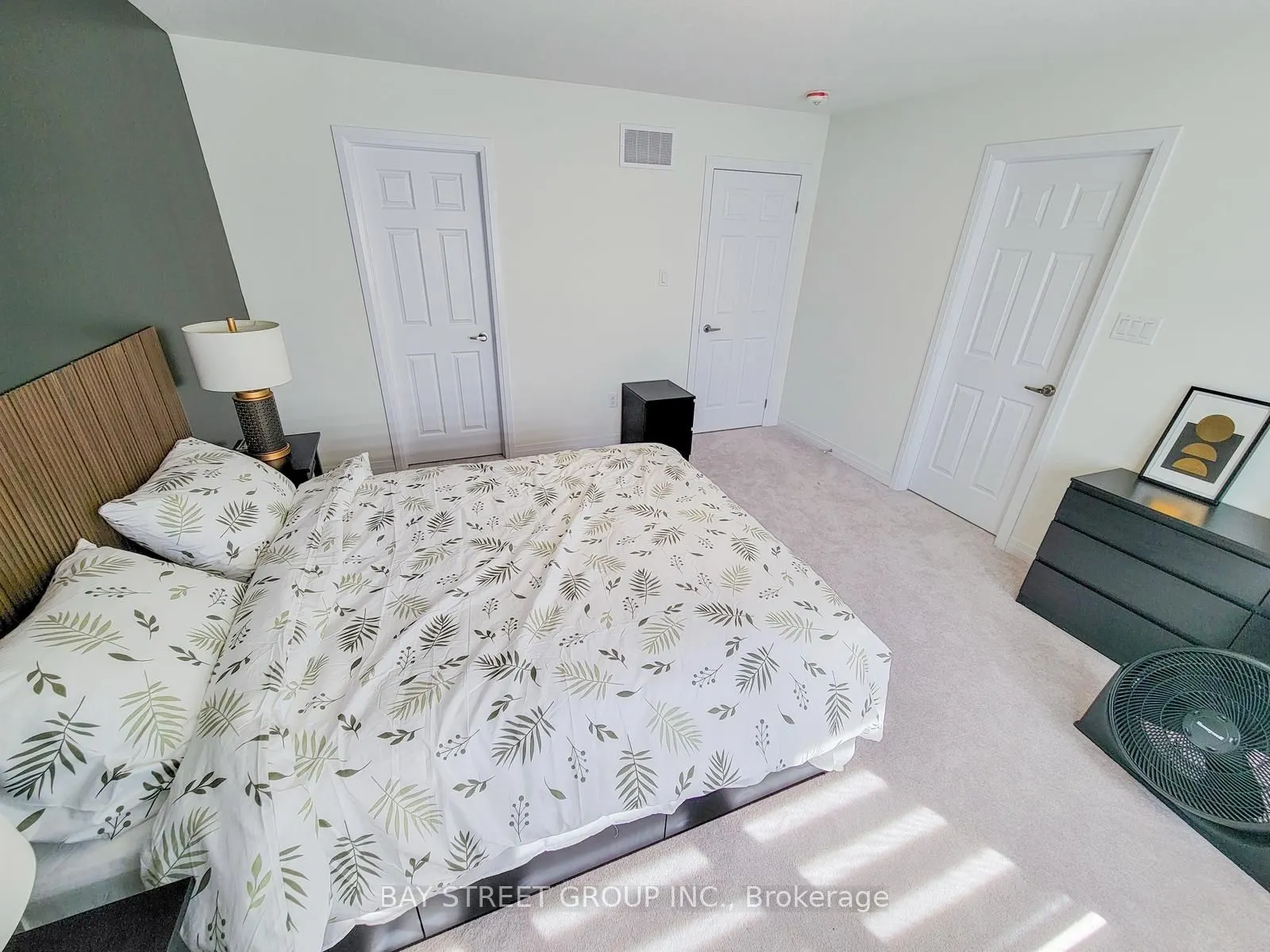 5 Lemon Avenue N