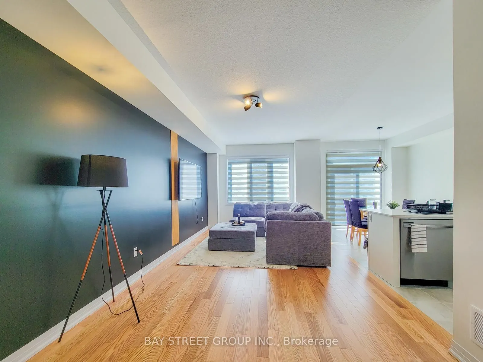 5 Lemon Avenue N