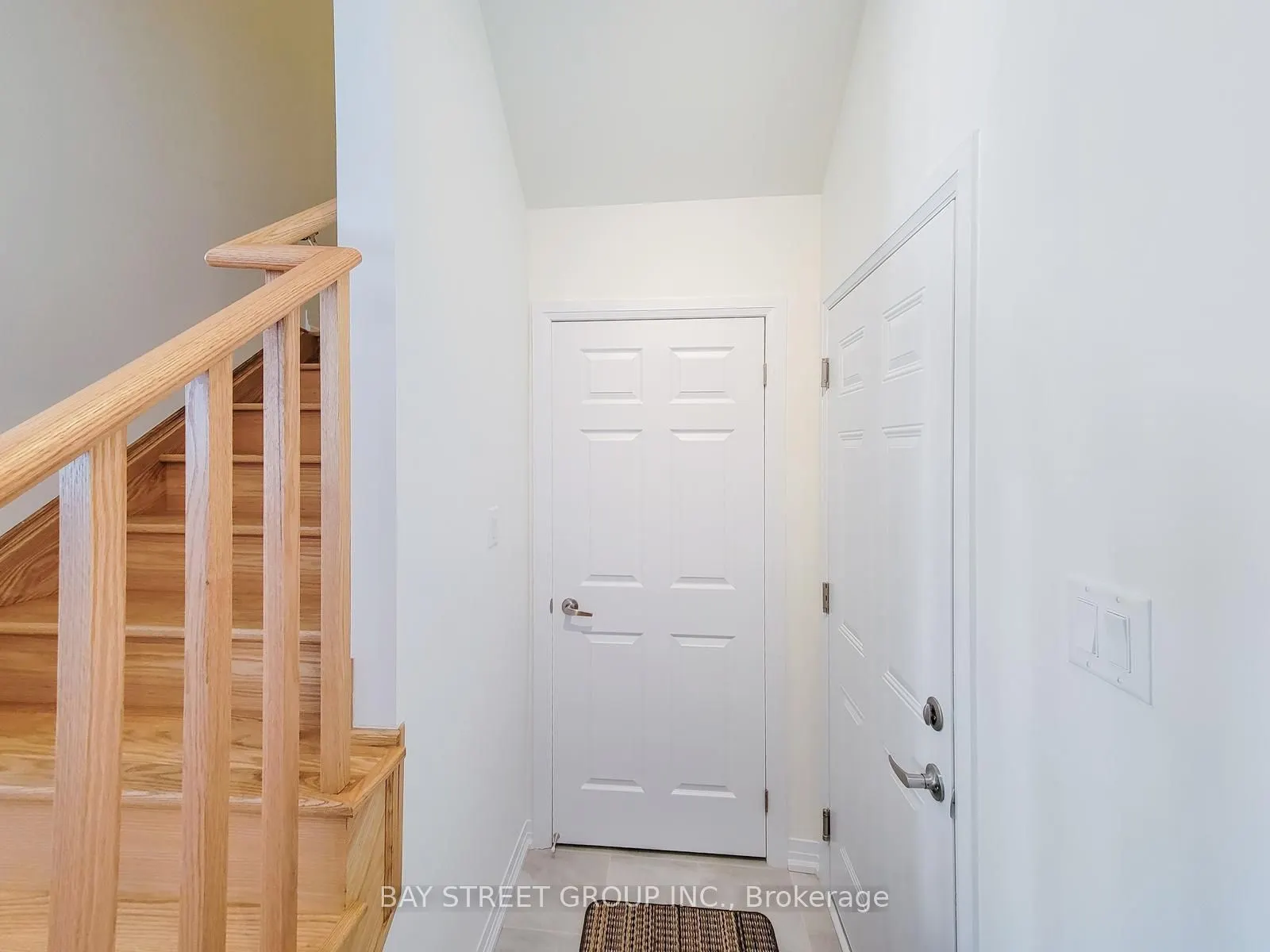 5 Lemon Avenue N