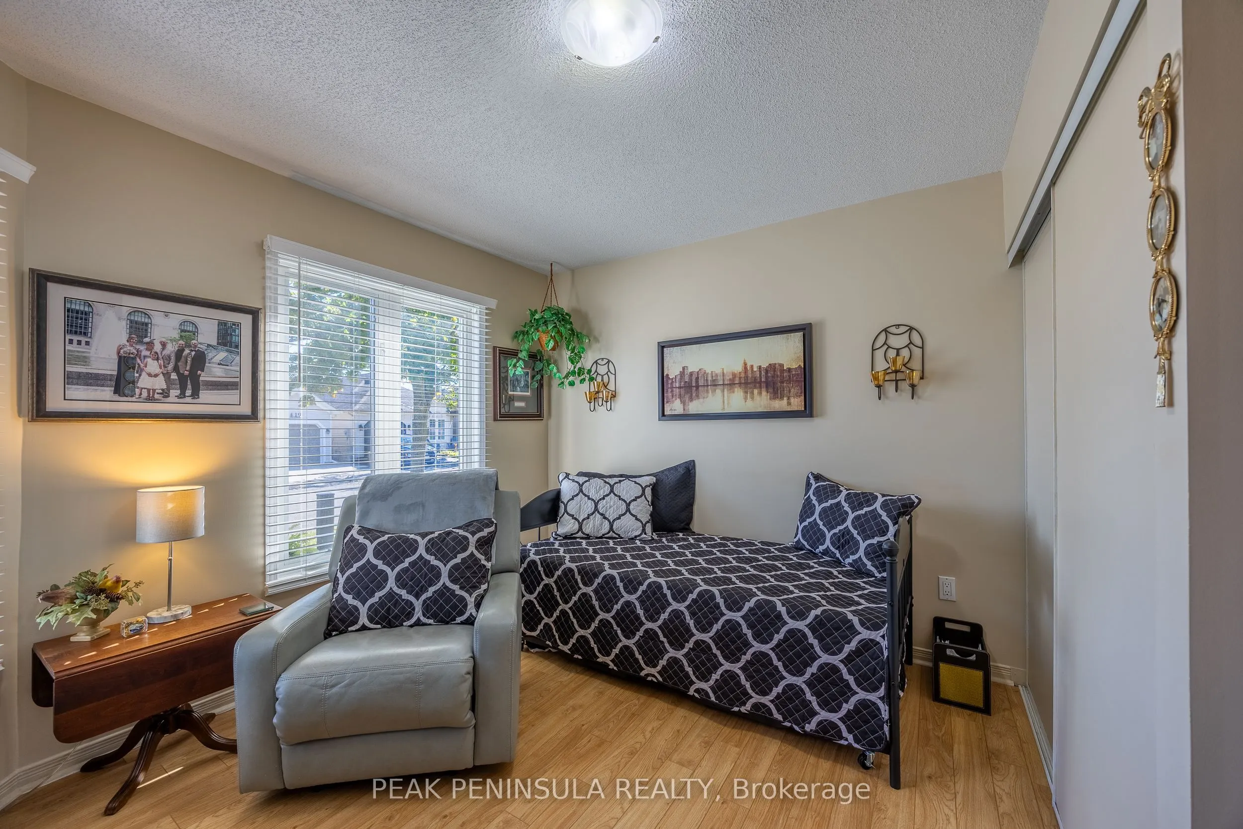 18 Long Point Boulevard