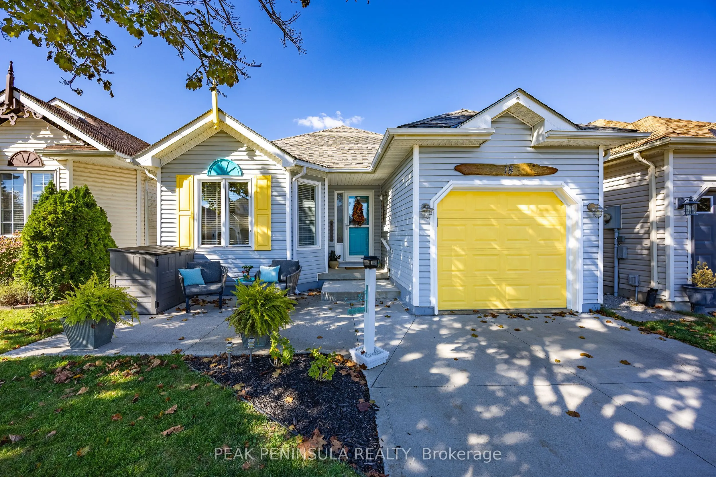 18 Long Point Boulevard