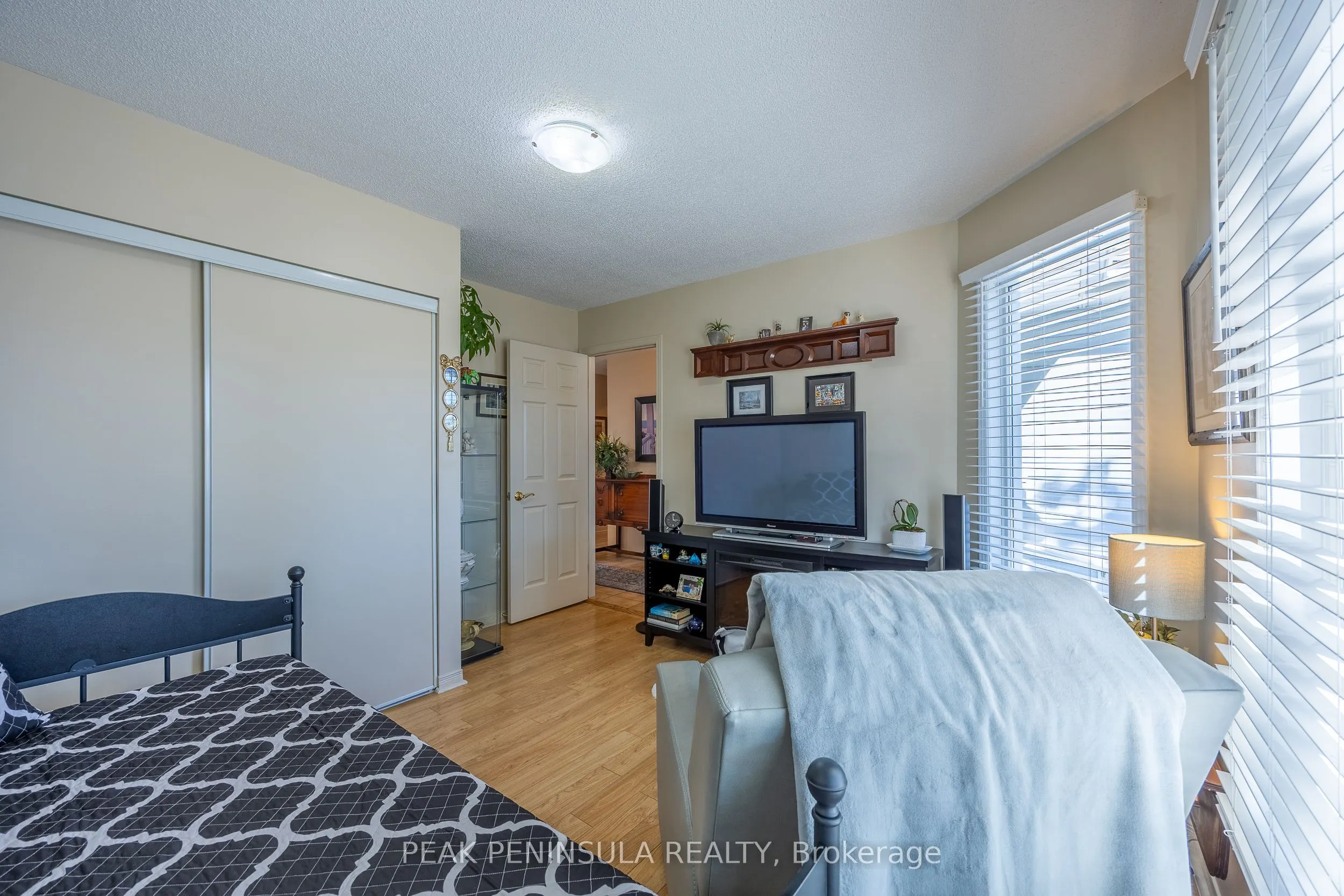 18 Long Point Boulevard