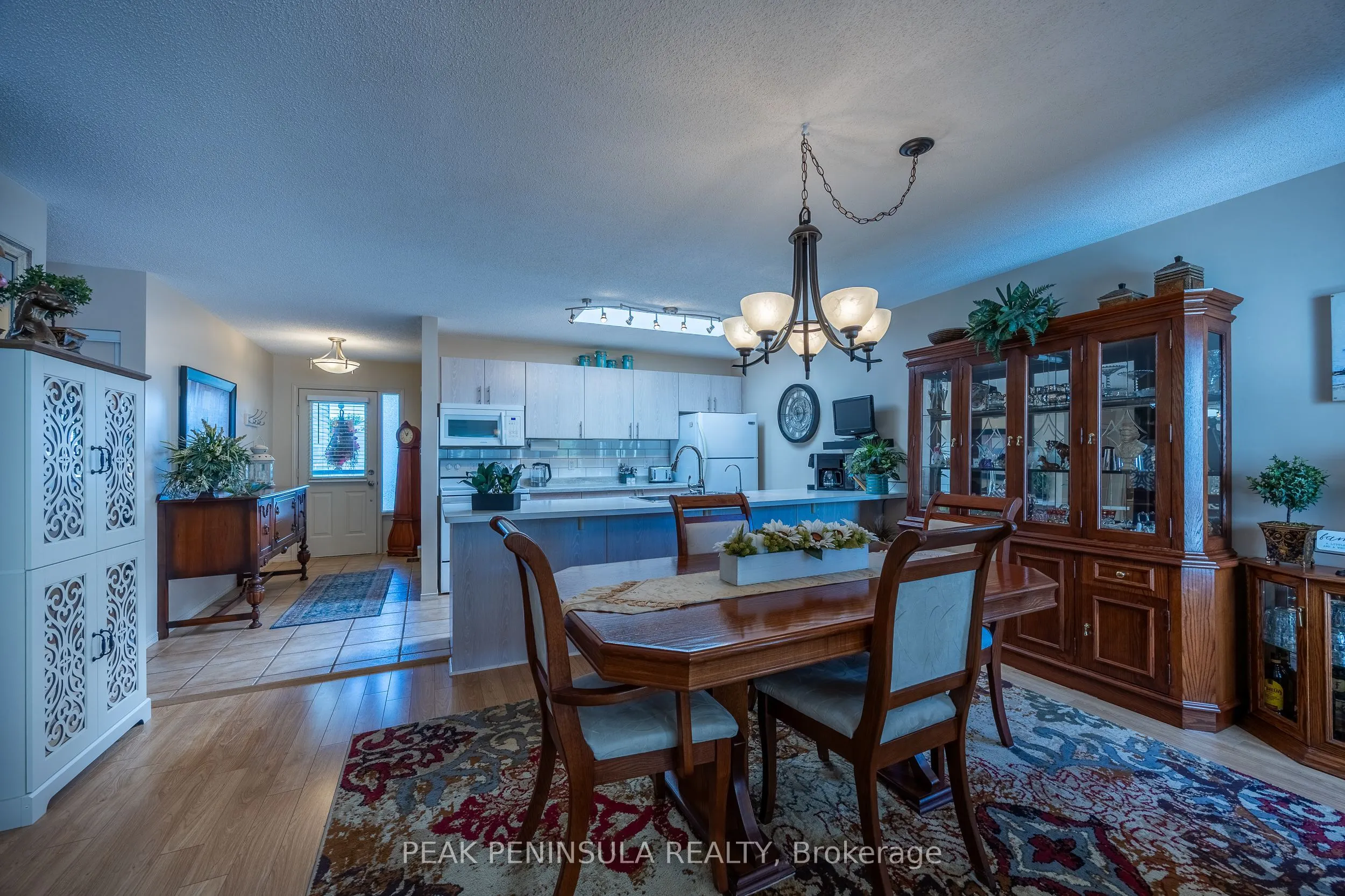18 Long Point Boulevard