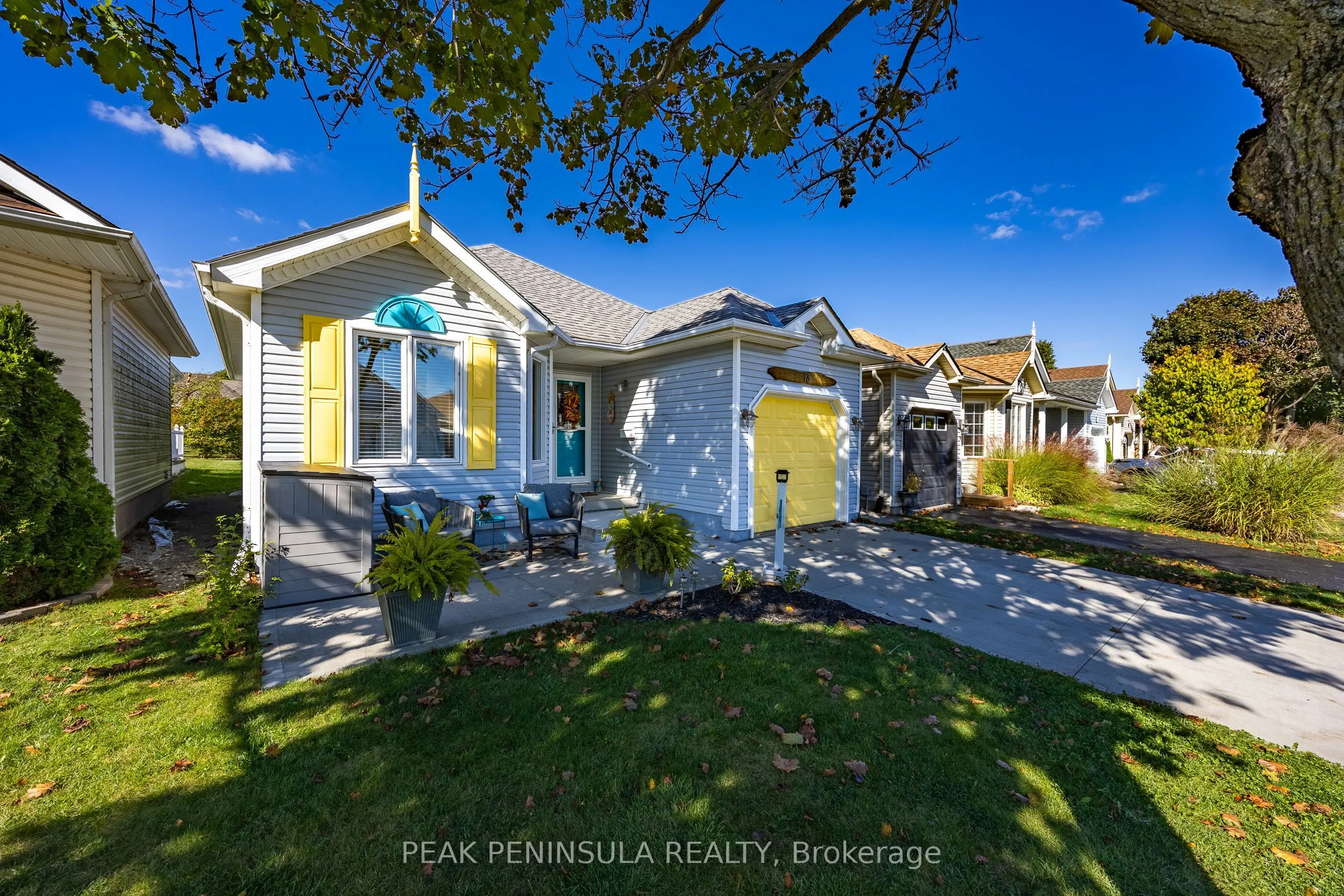 18 Long Point Boulevard