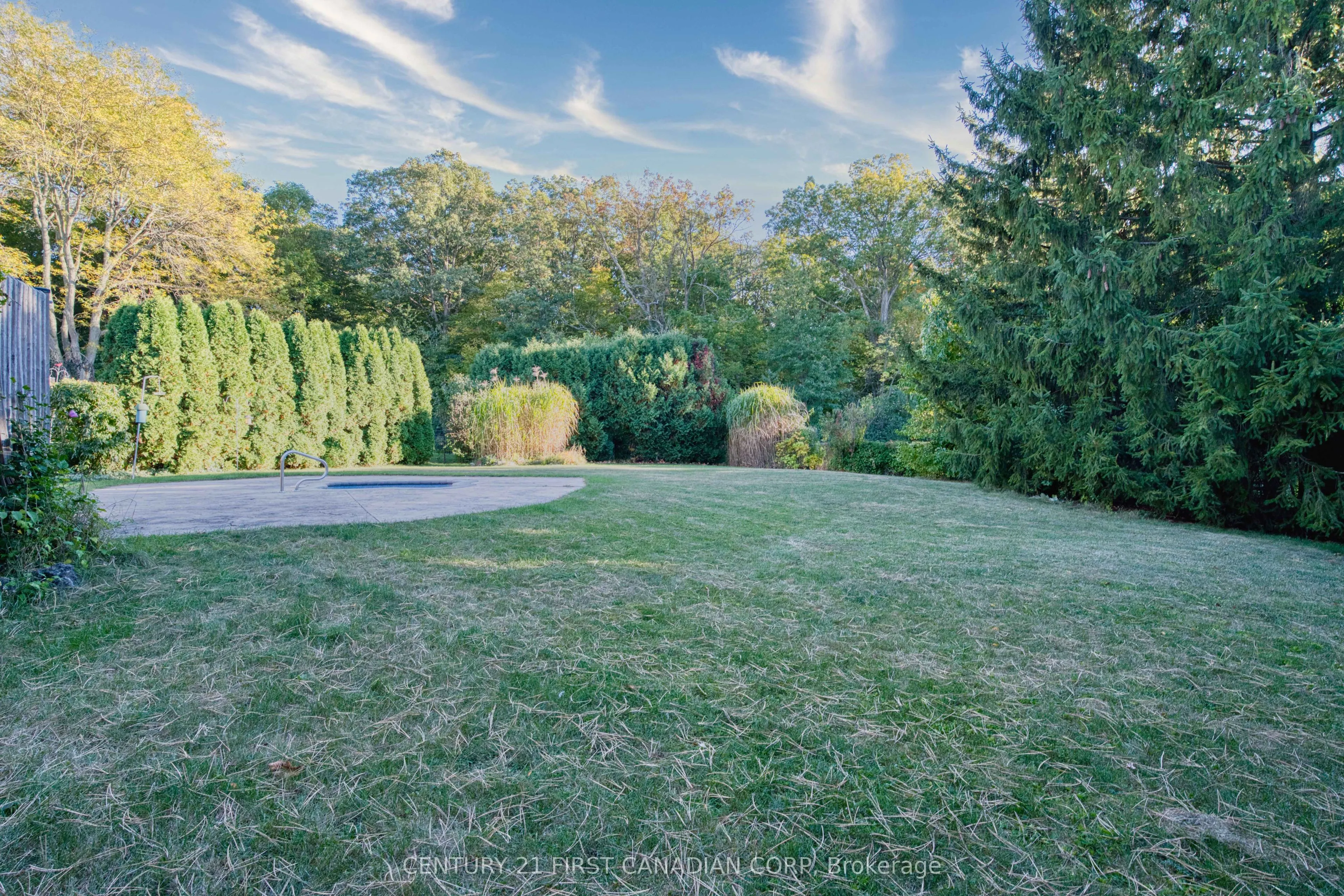 33 Fourwinds Road