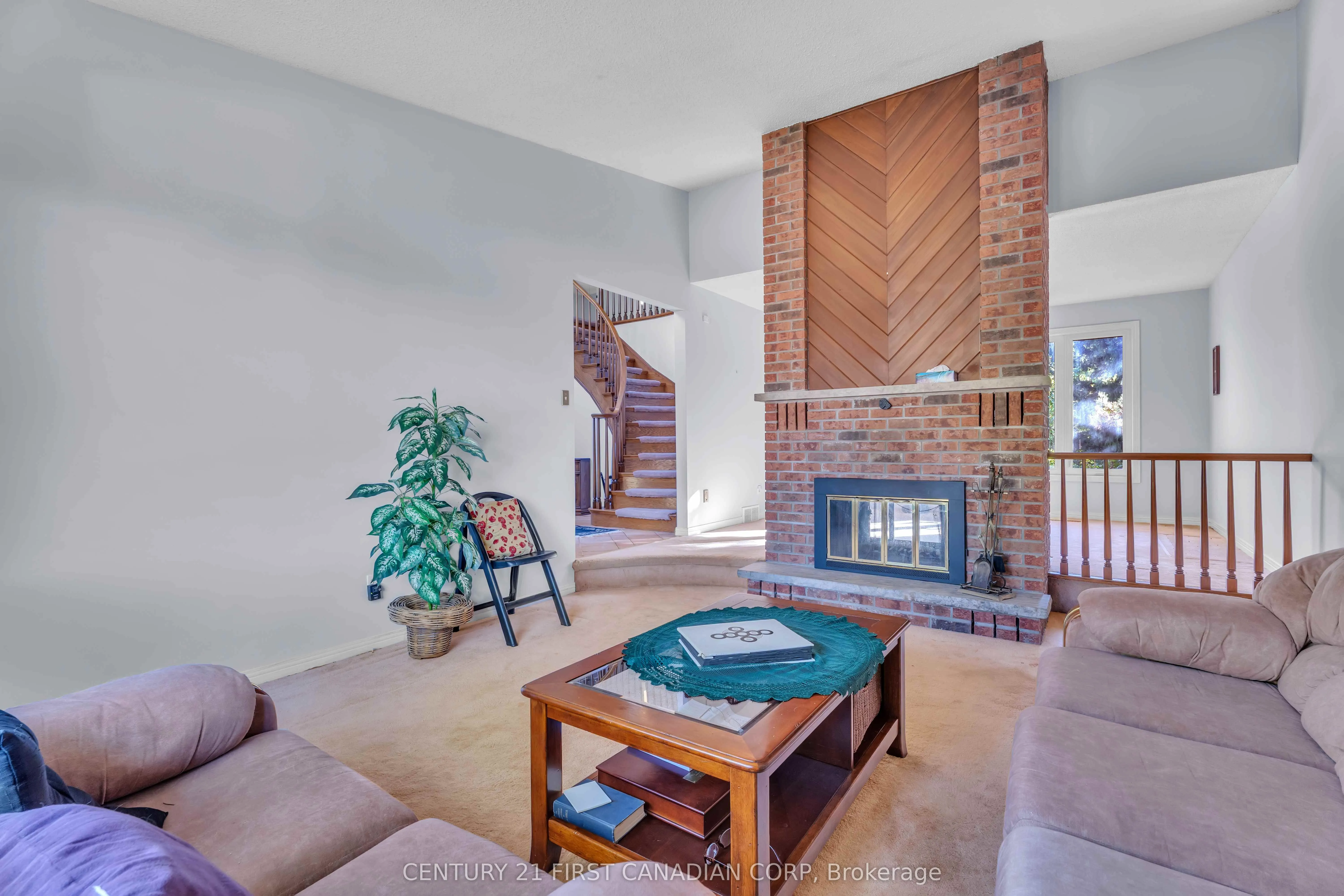 33 Fourwinds Road