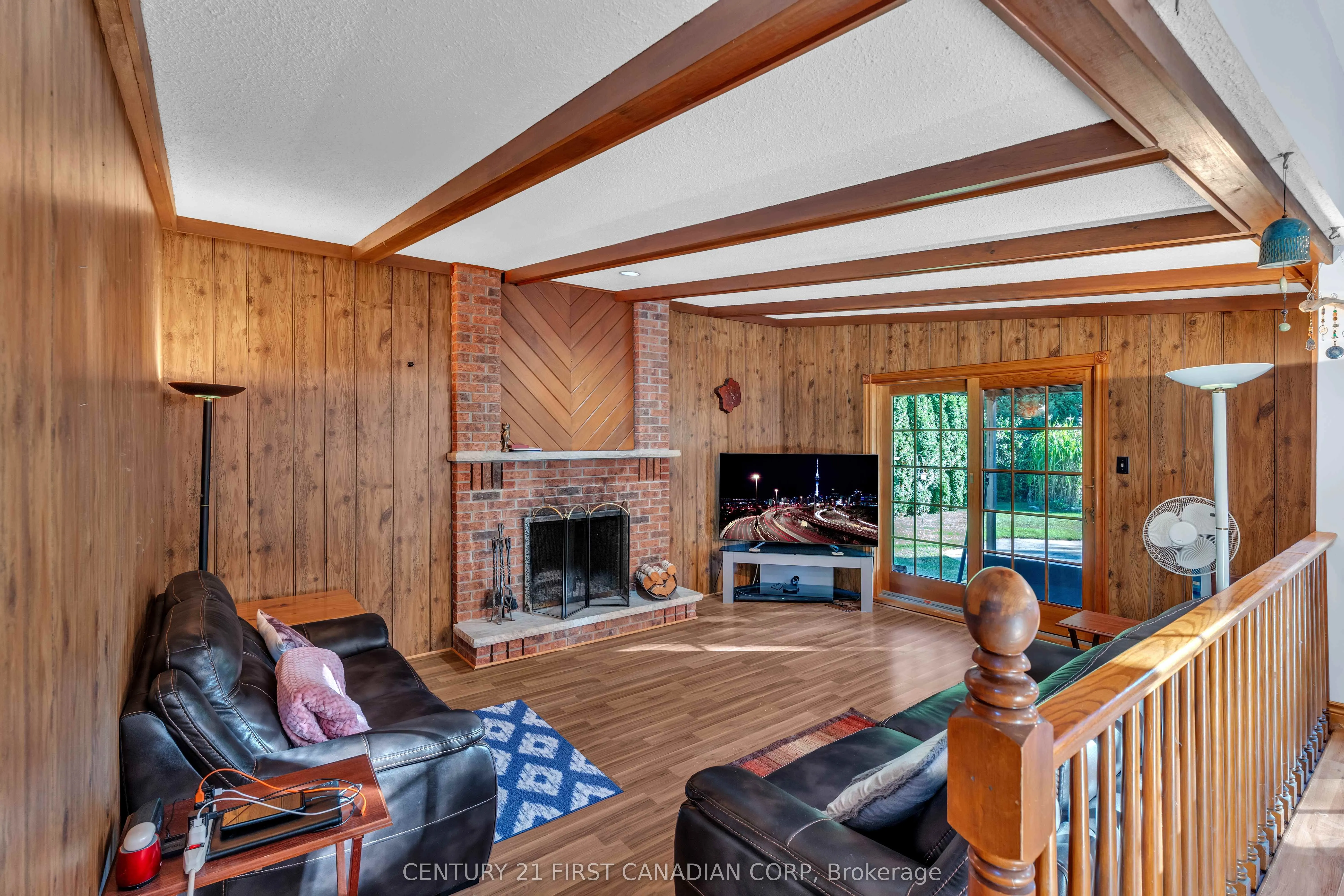 33 Fourwinds Road
