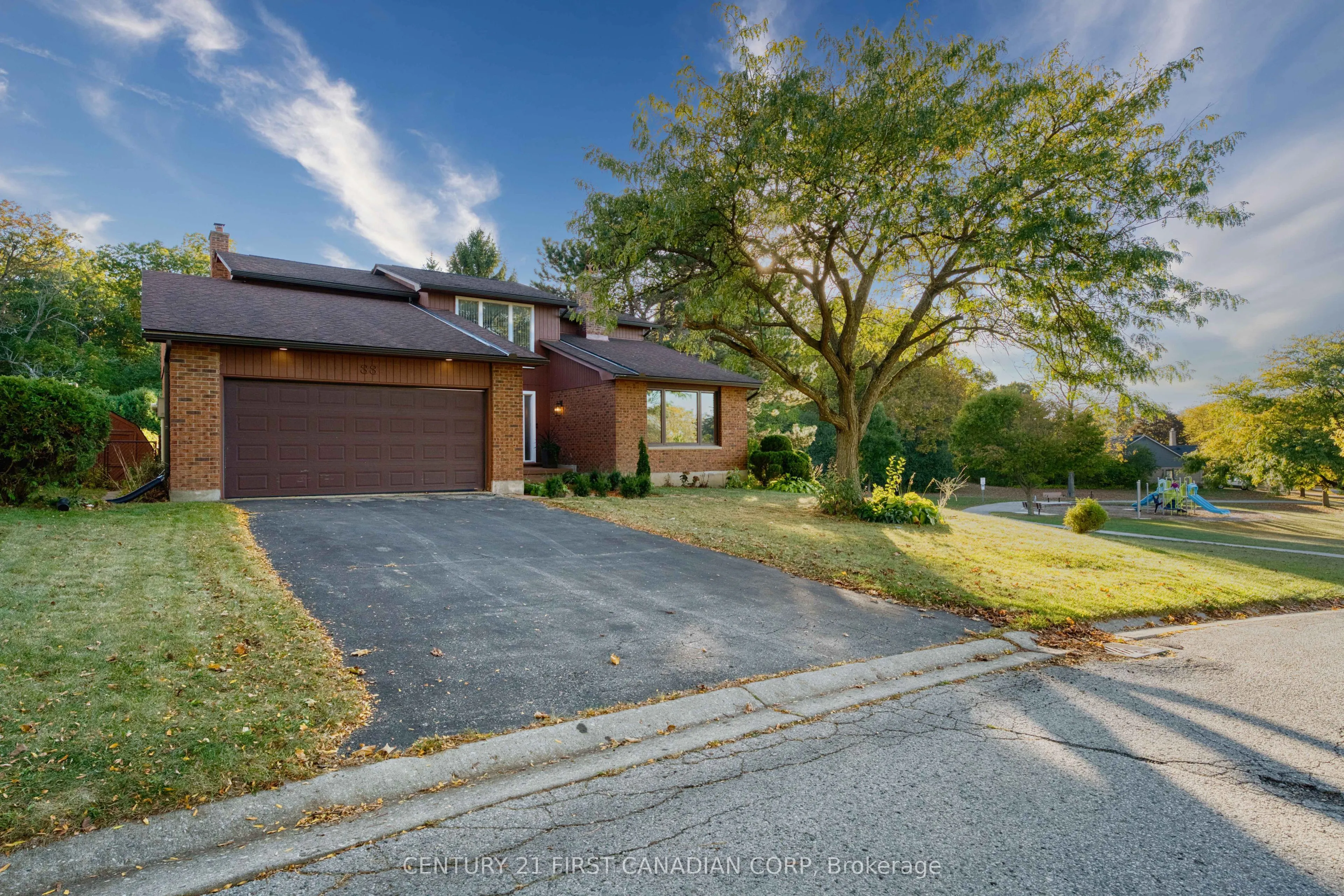 33 Fourwinds Road