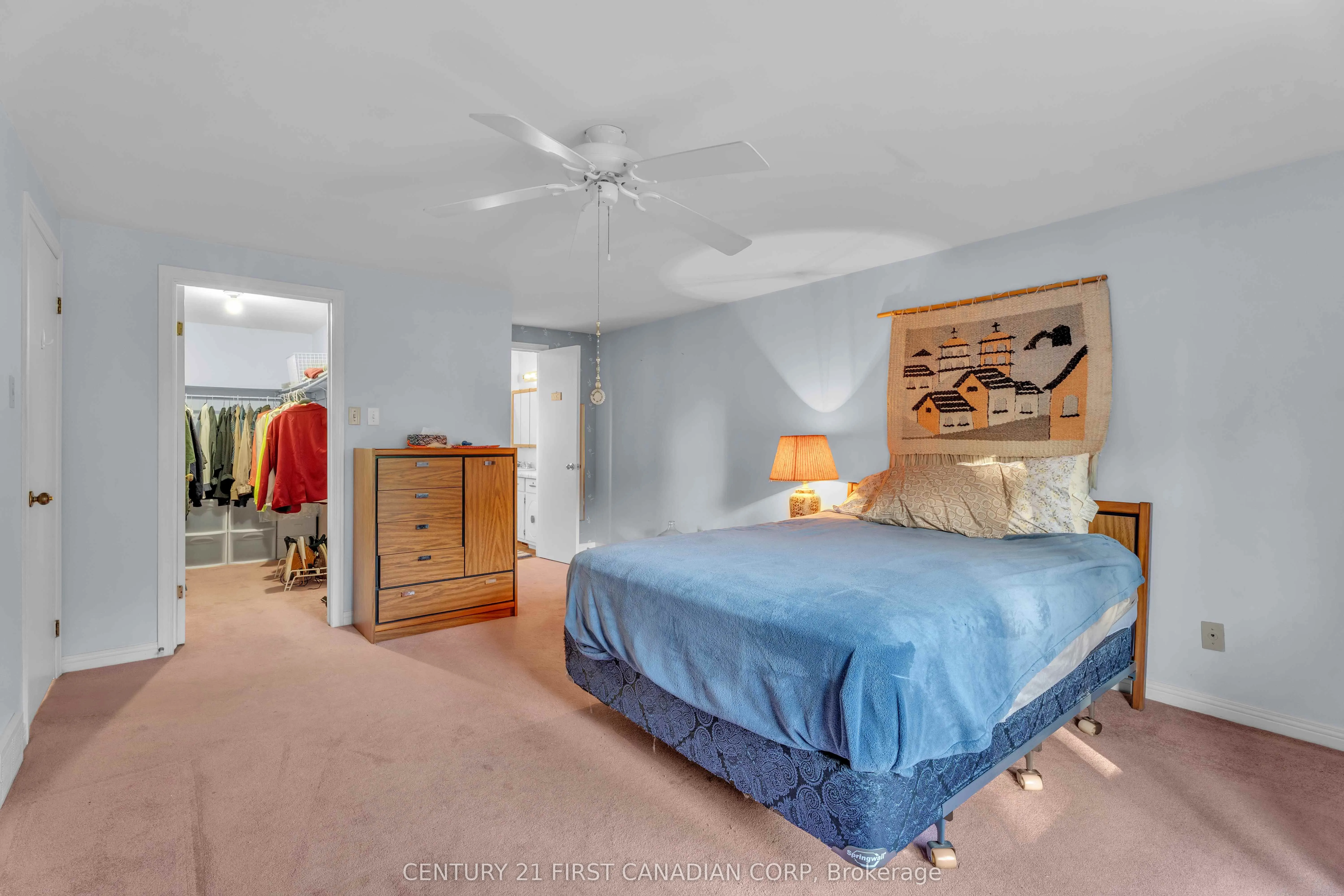 33 Fourwinds Road