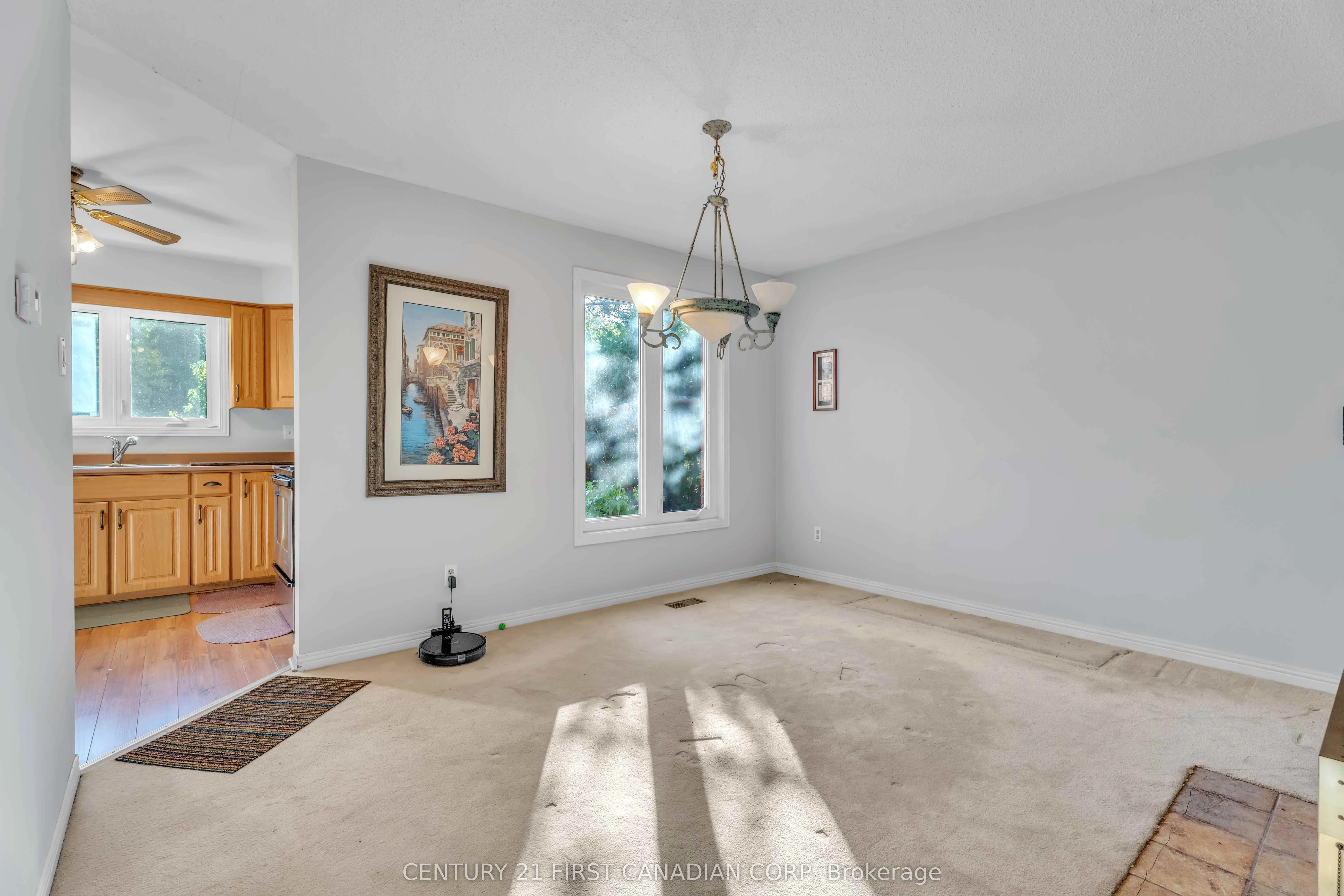 33 Fourwinds Road