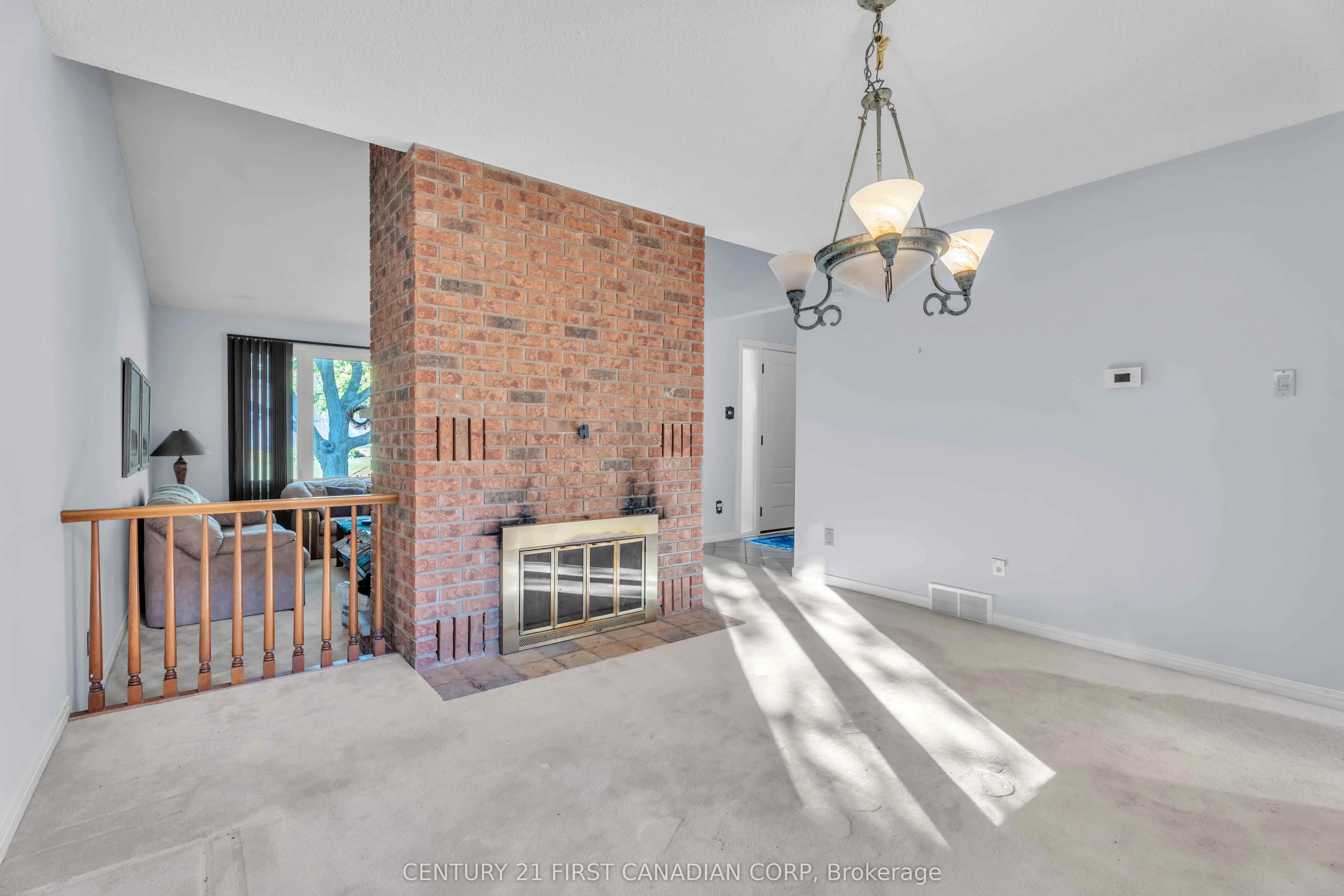 33 Fourwinds Road