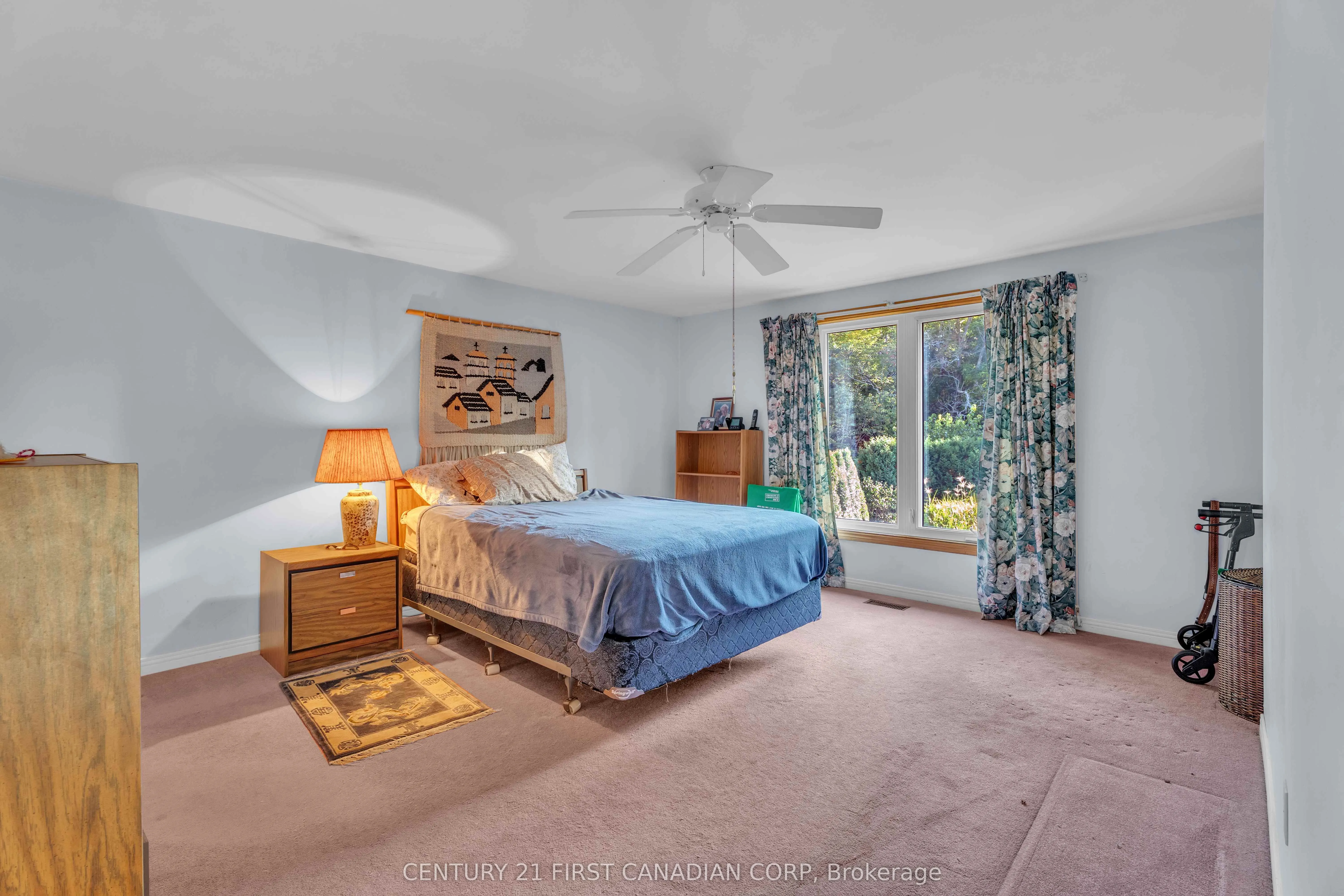 33 Fourwinds Road