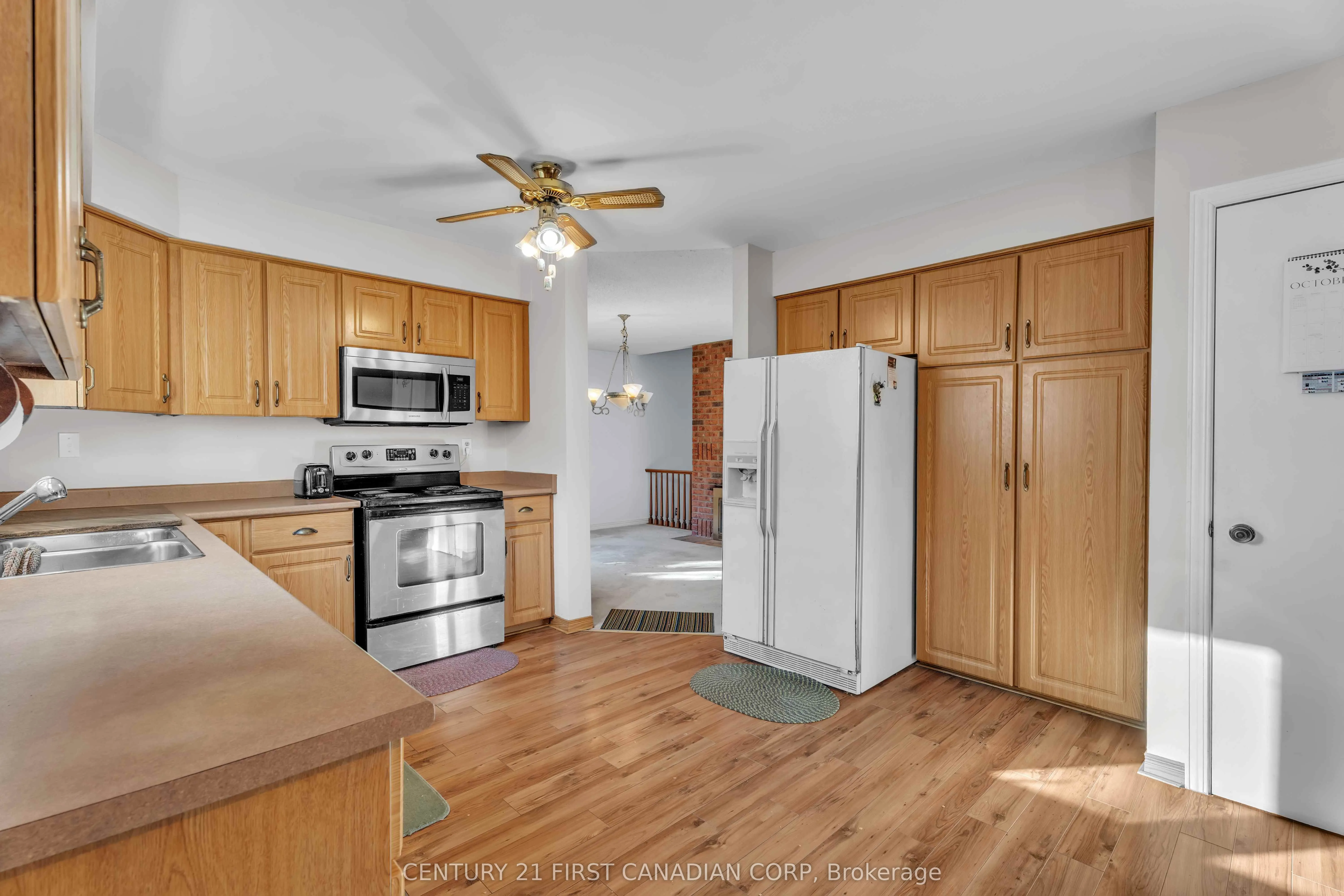 33 Fourwinds Road