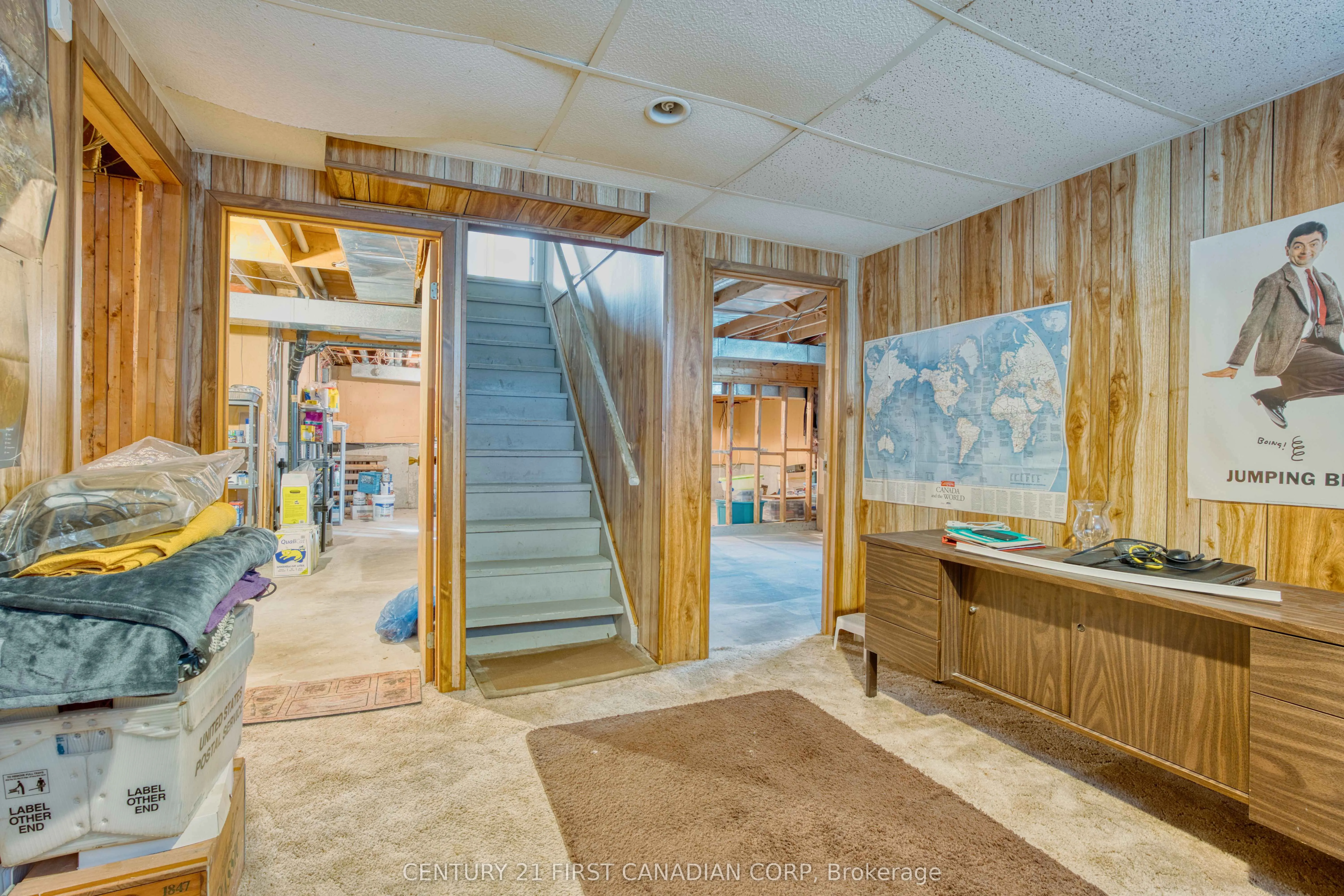 33 Fourwinds Road