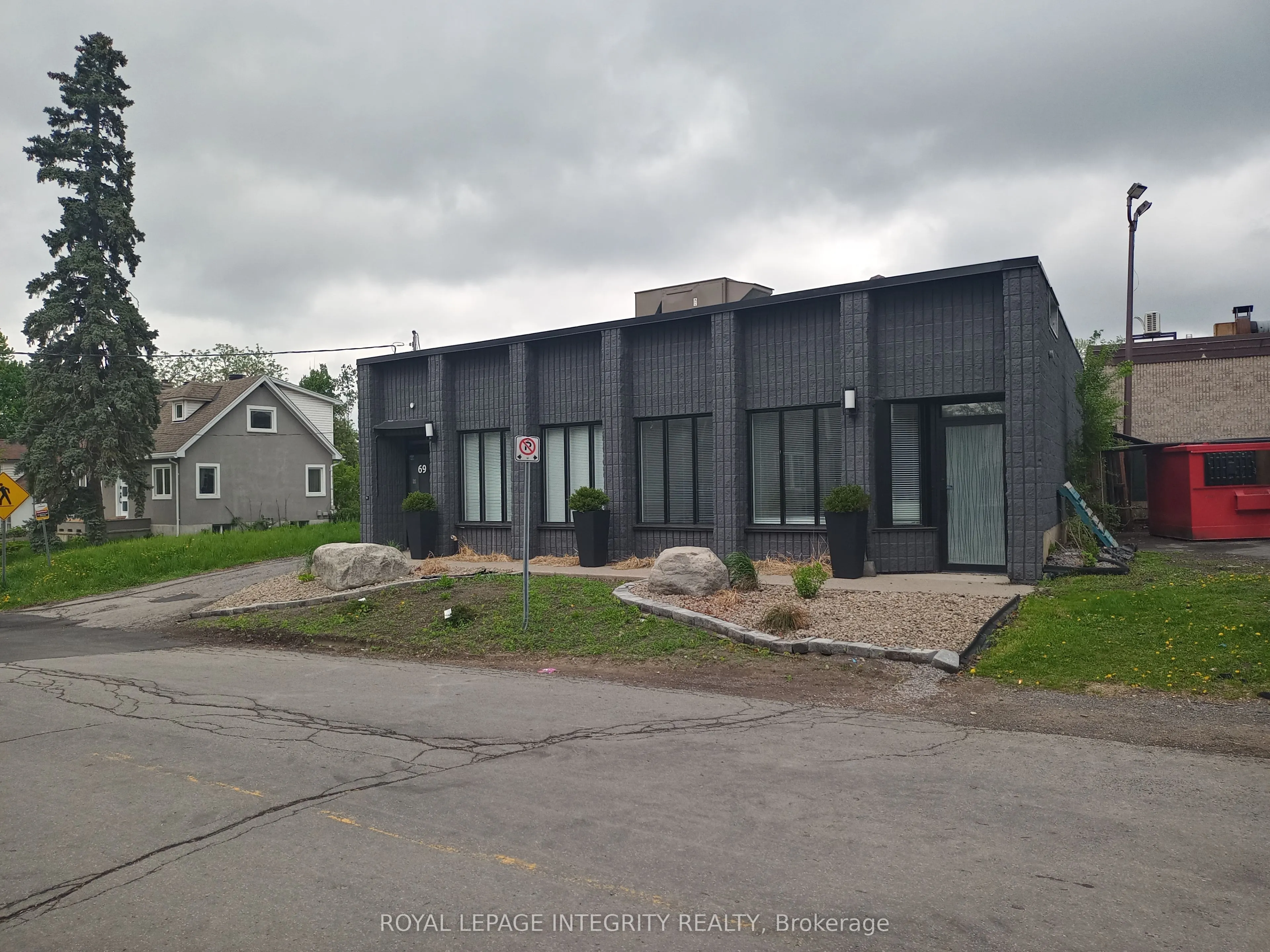69 Kempster Avenue