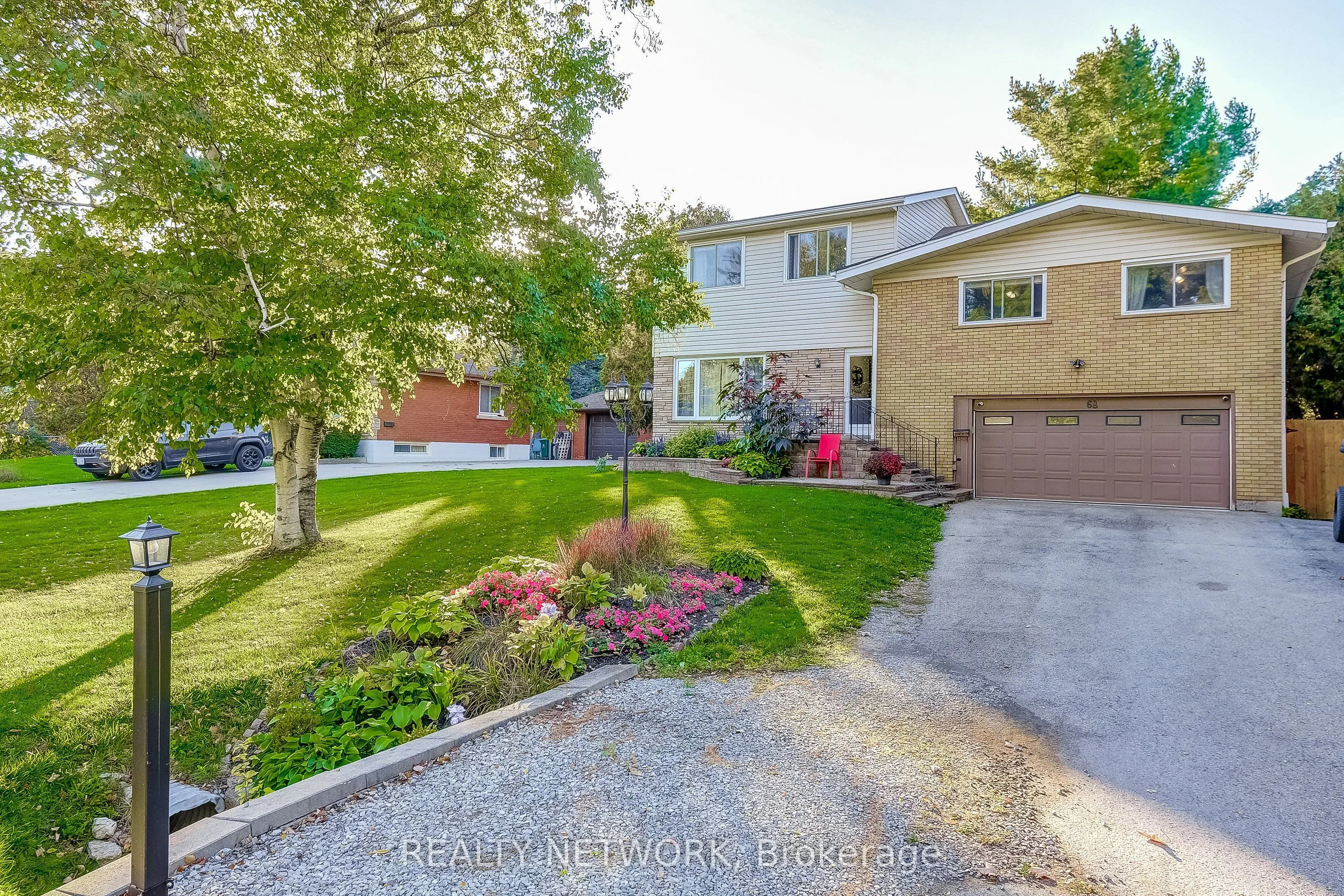 68 Aldercrest Avenue