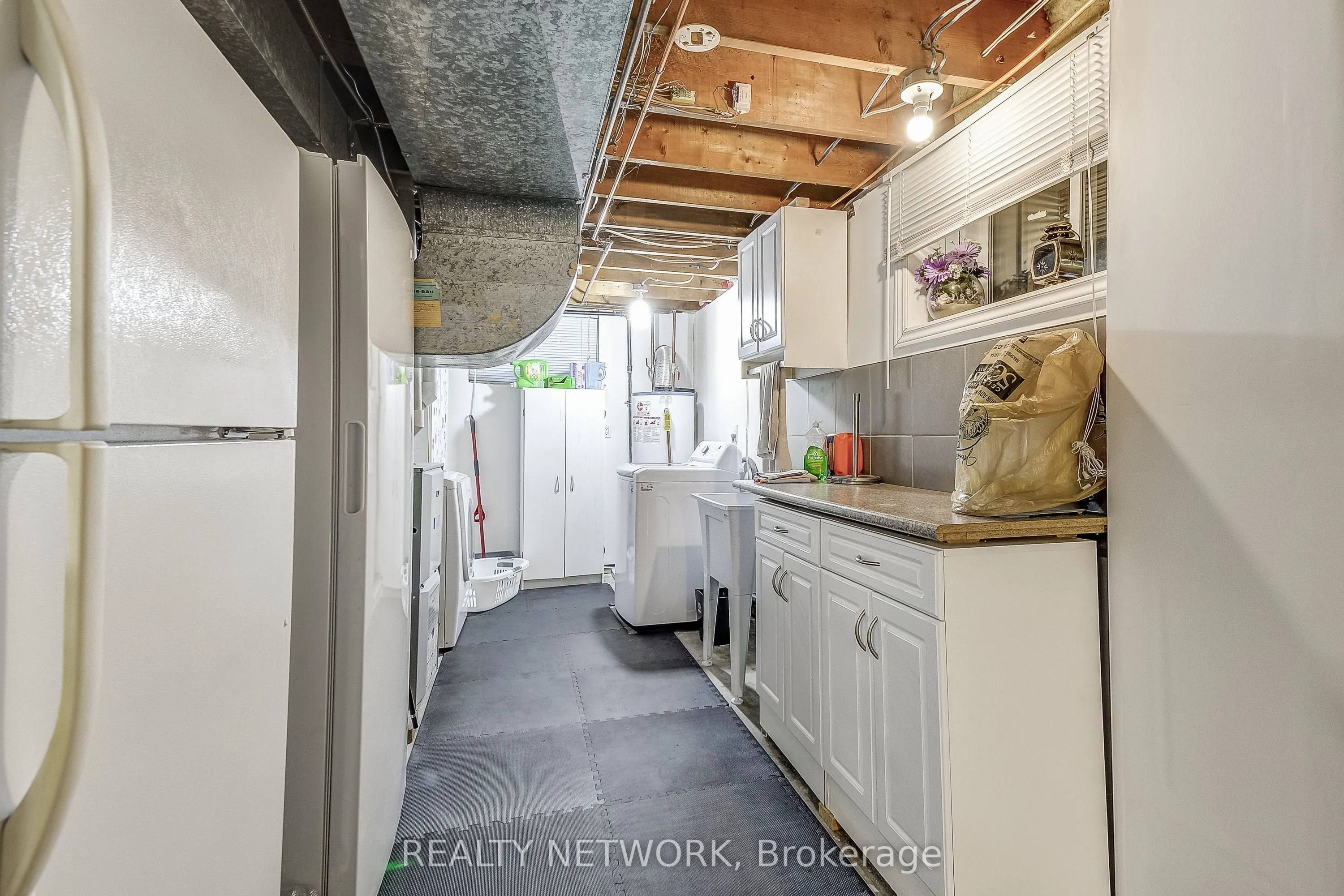 68 Aldercrest Avenue