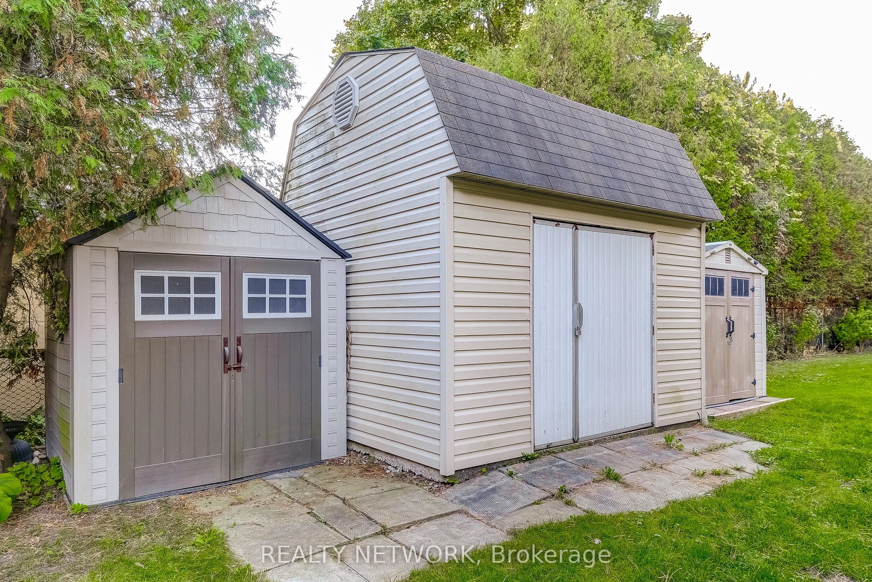 68 Aldercrest Avenue