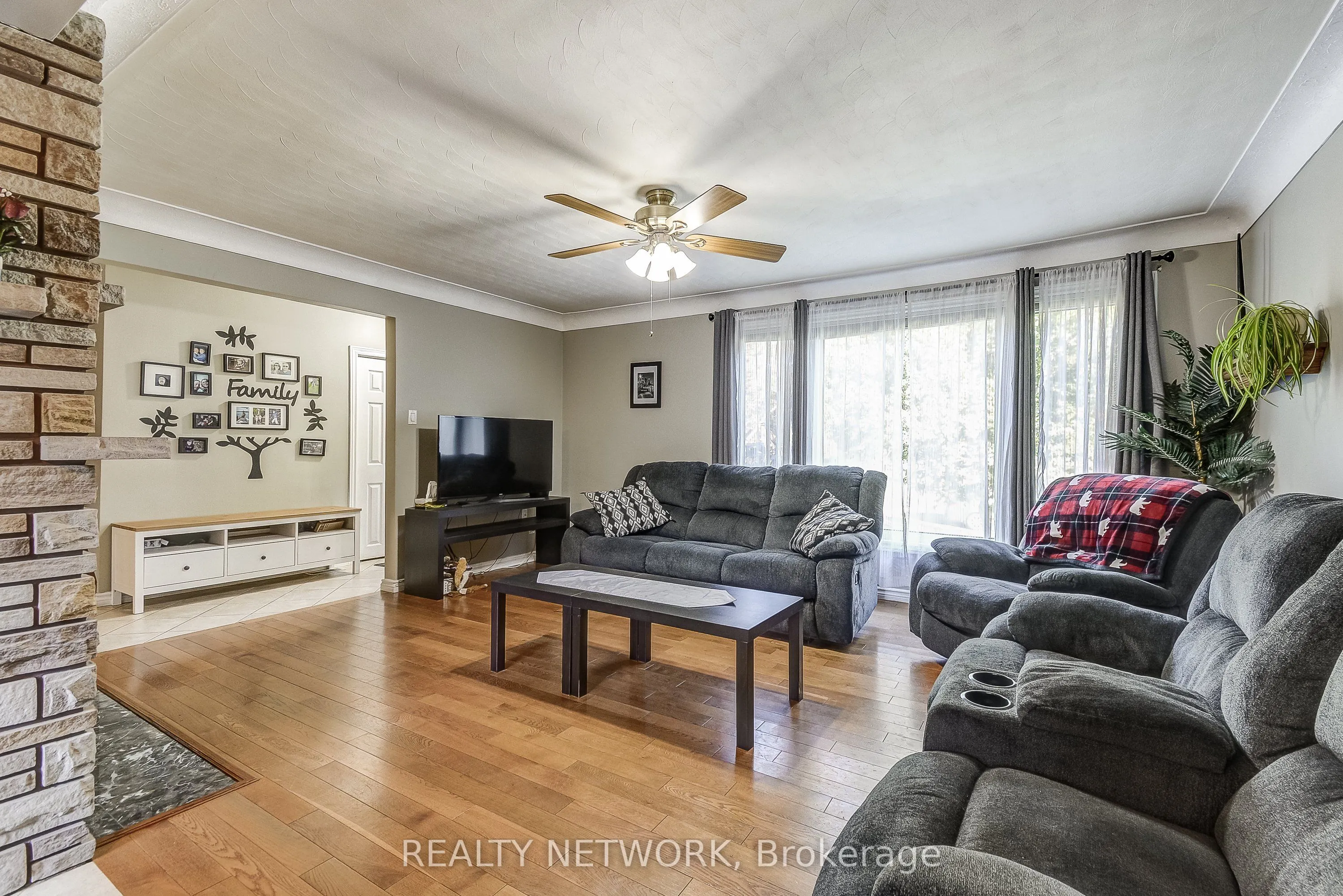 68 Aldercrest Avenue