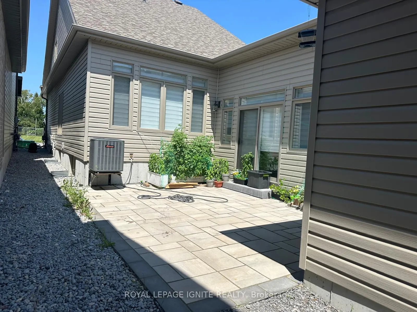 76 Riverstone Way