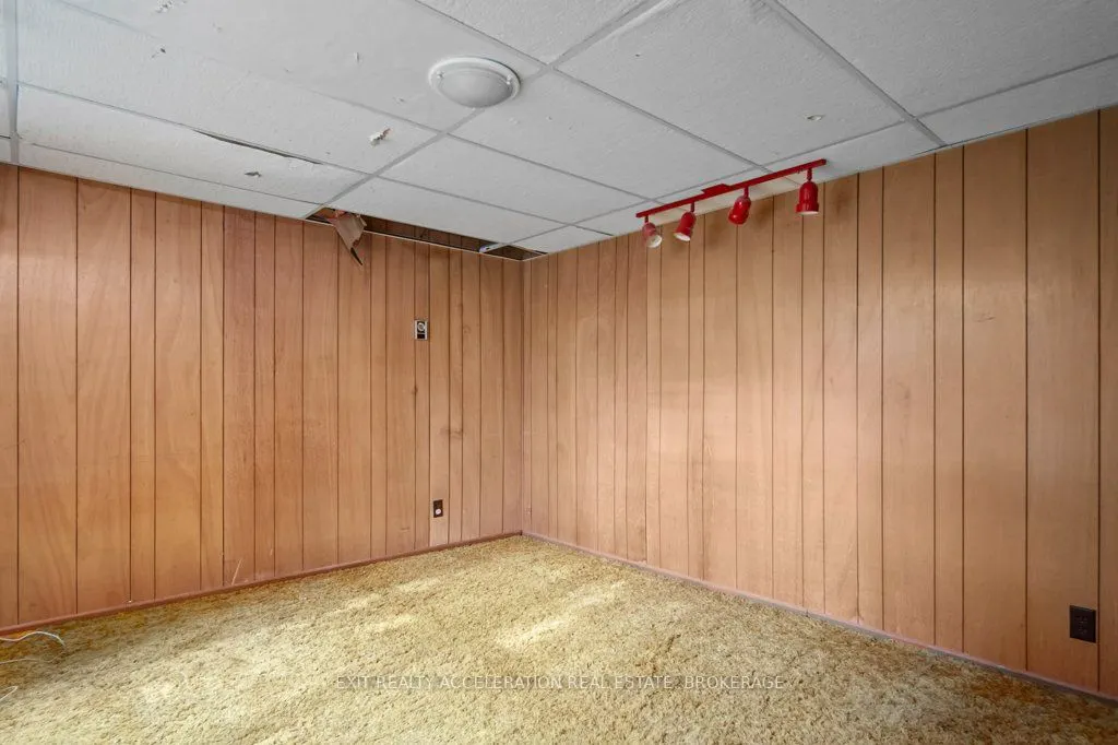 1556 Ham Road