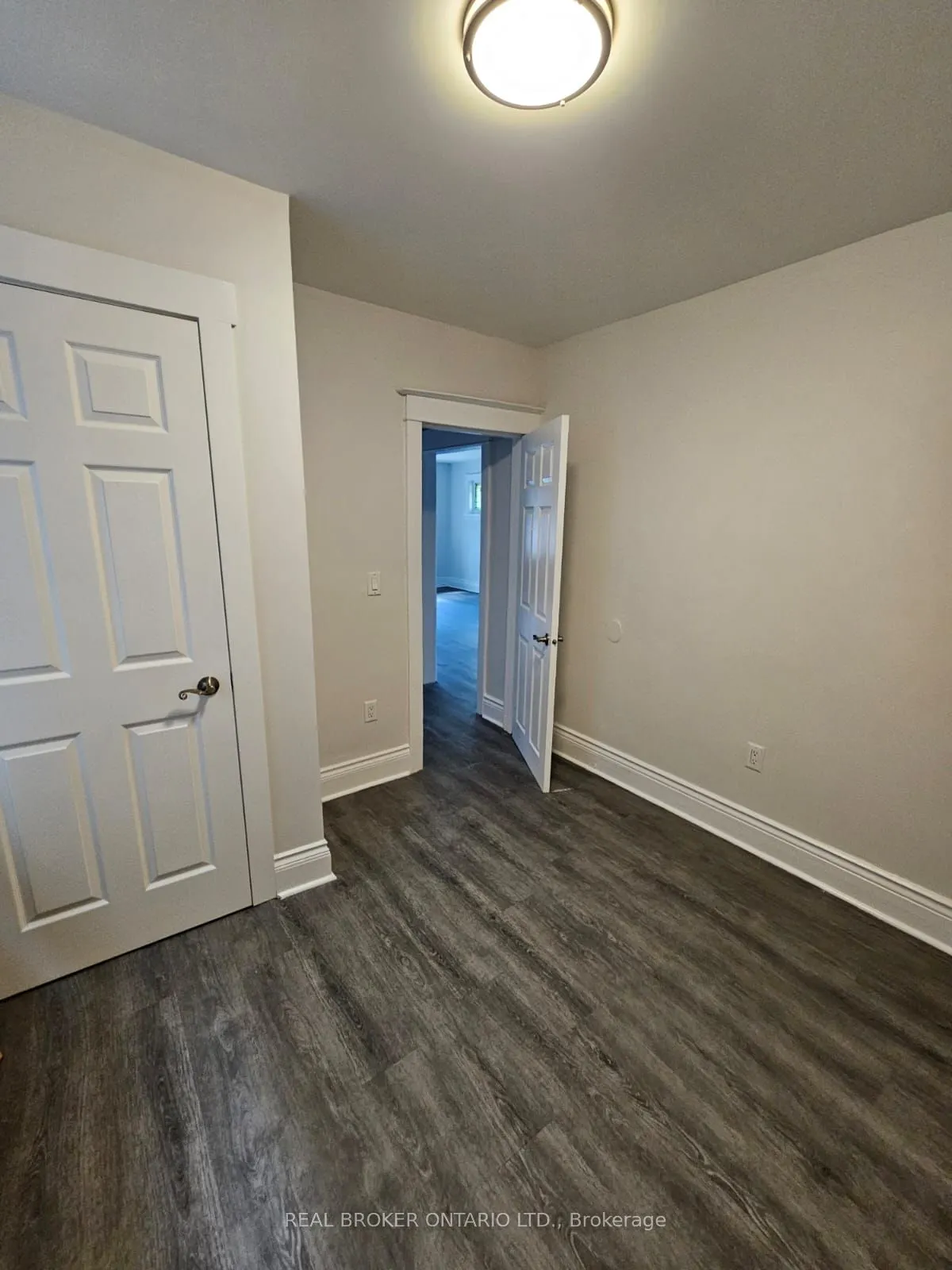 983 Main Street E, #1