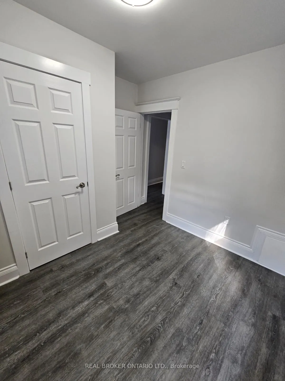983 Main Street E, #1