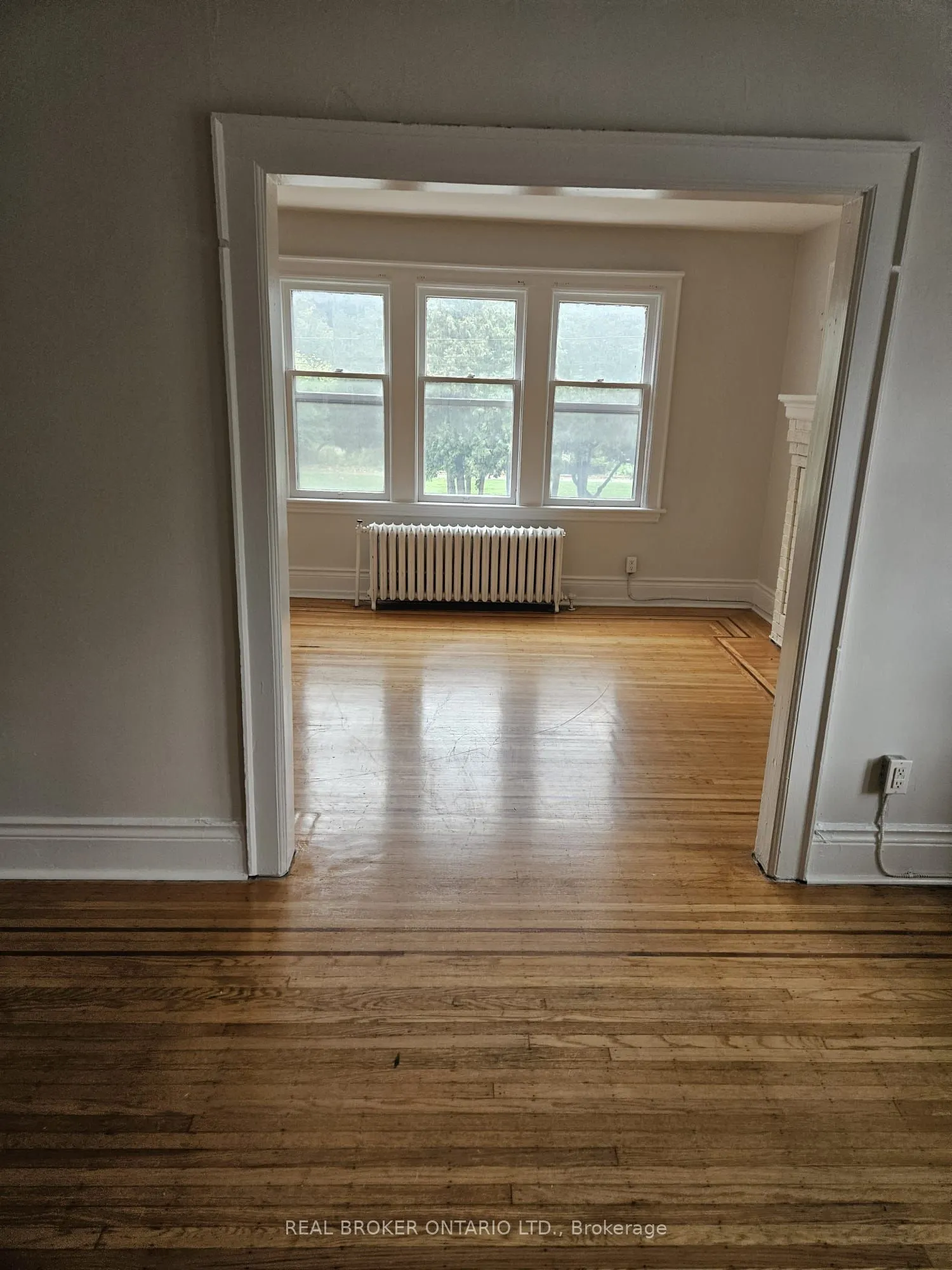 983 Main Street E, #3