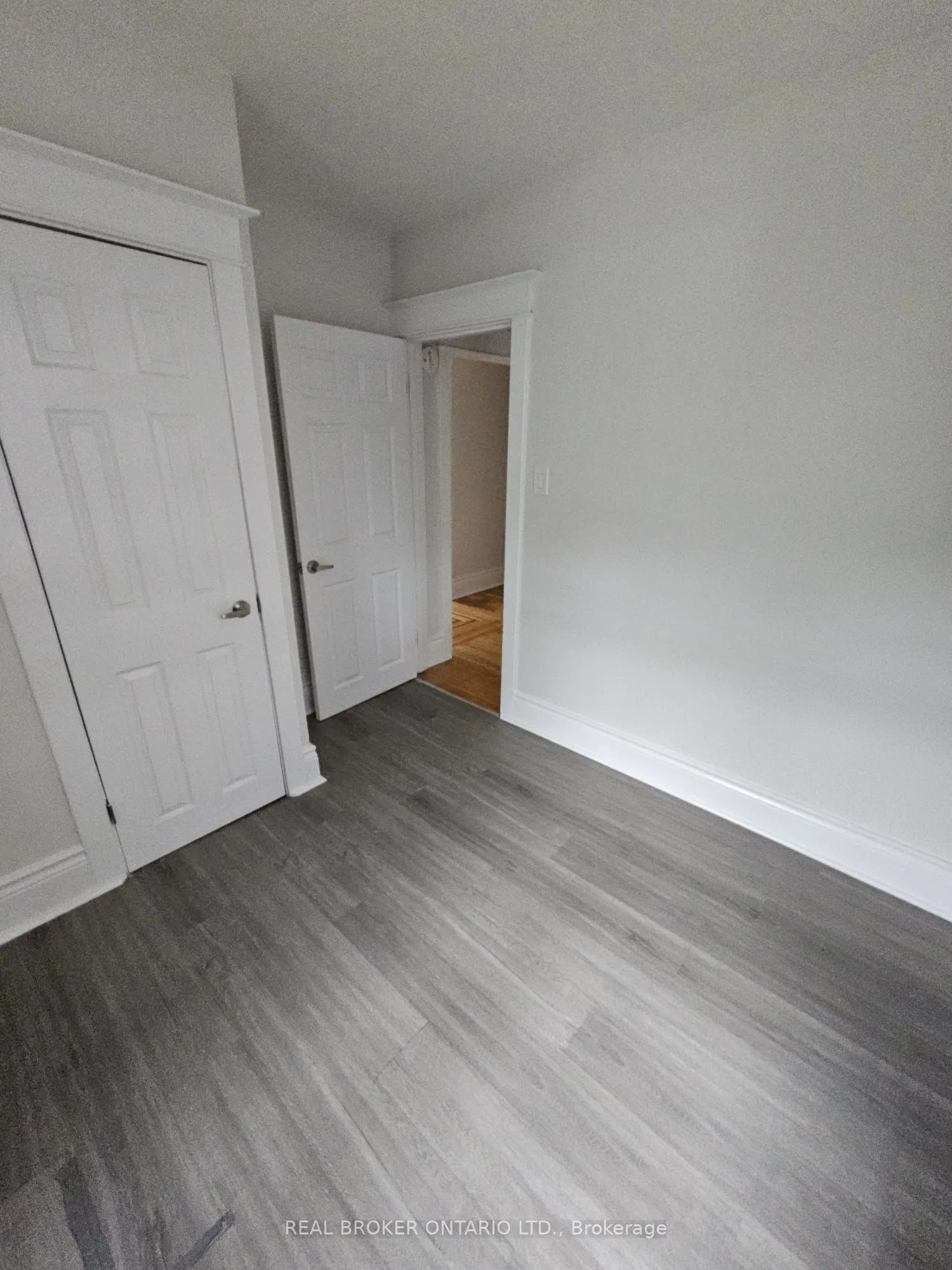 983 Main Street E, #3