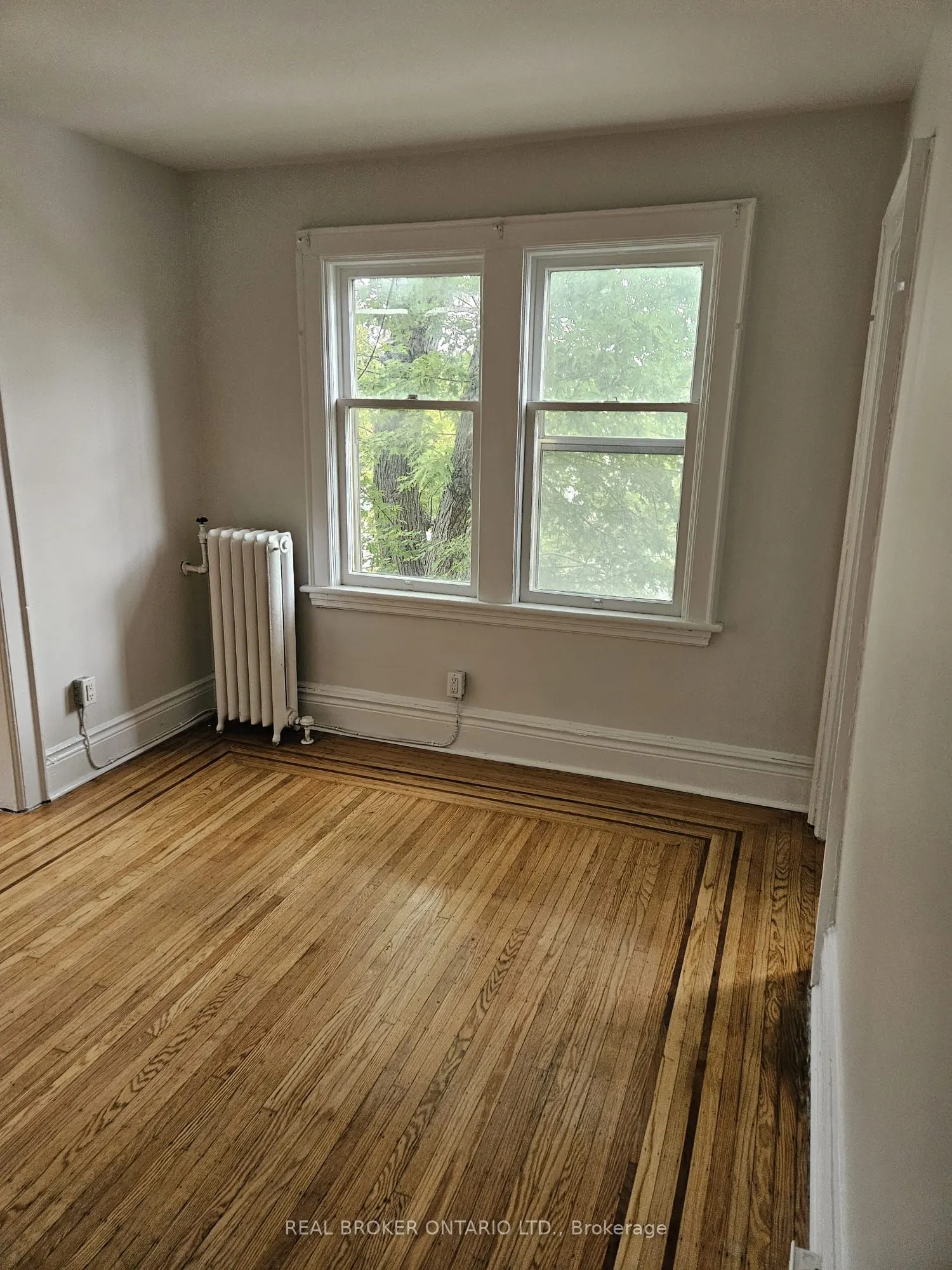 983 Main Street E, #3