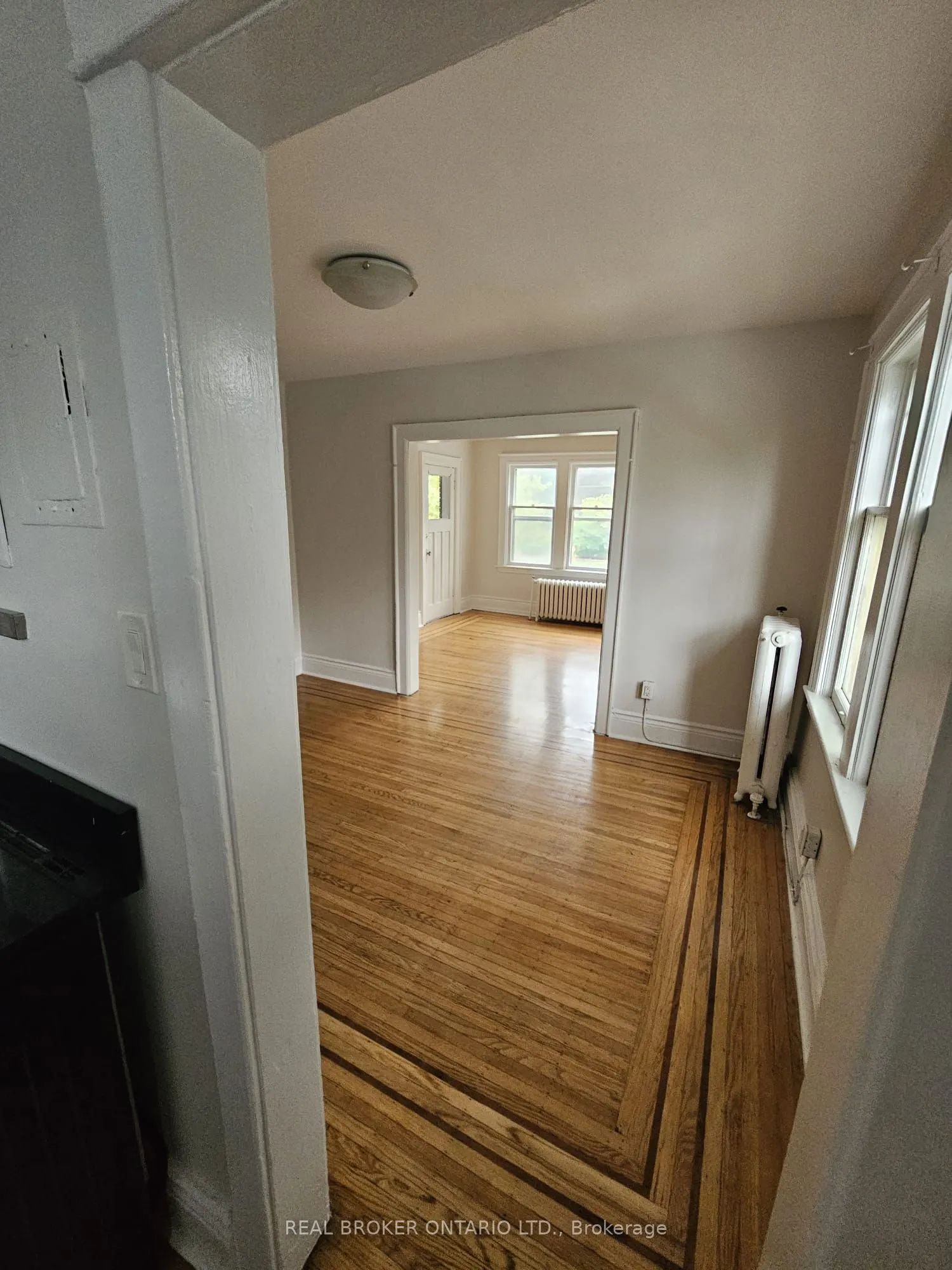 983 Main Street E, #3