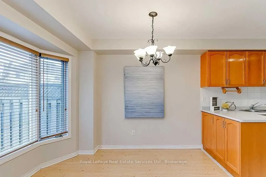 4 Thornlodge Drive