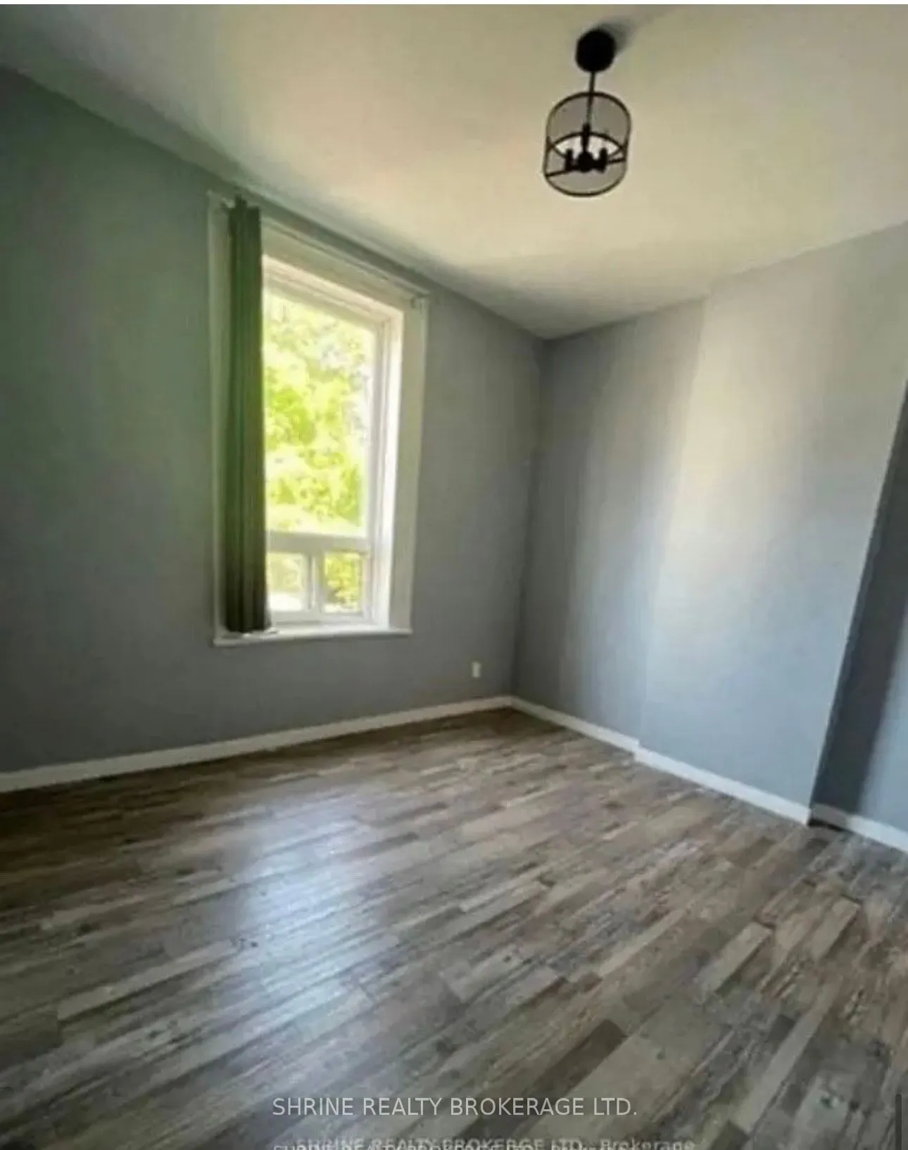 106 Kent Street W, #3
