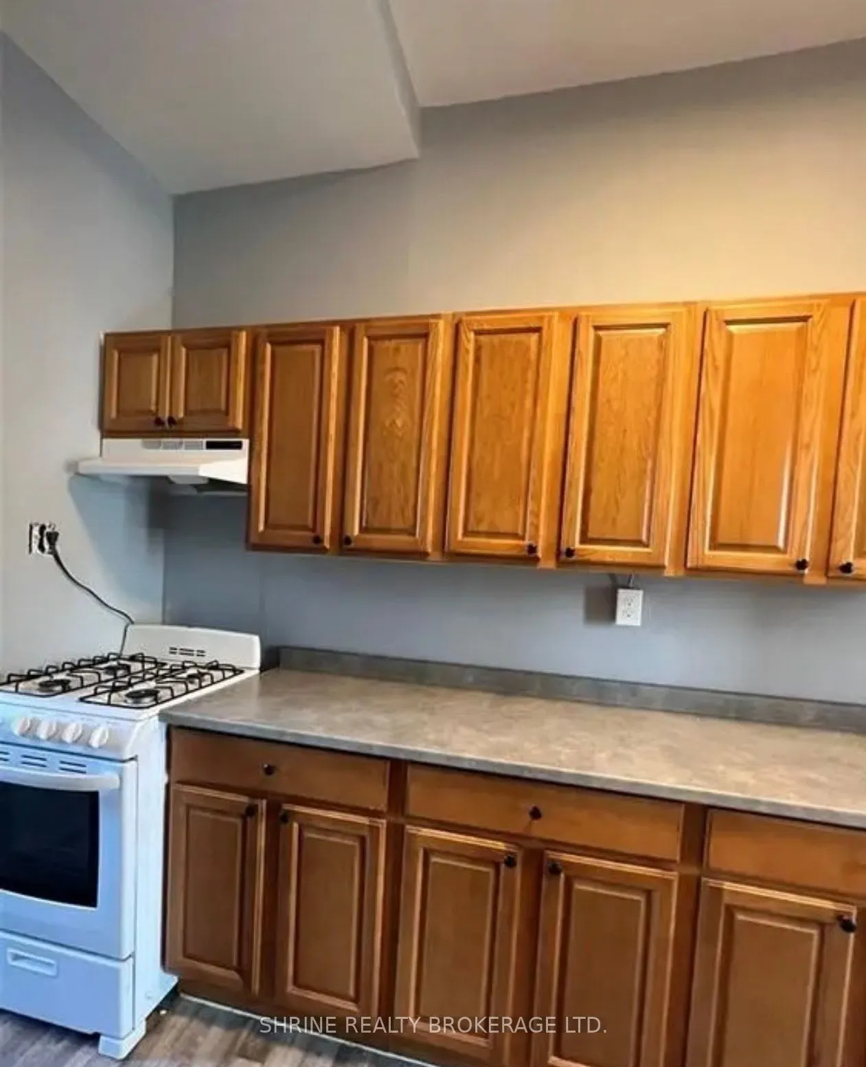 106 Kent Street W, #3