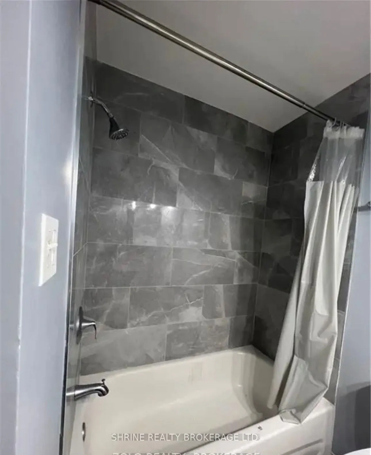 106 Kent Street W, #3