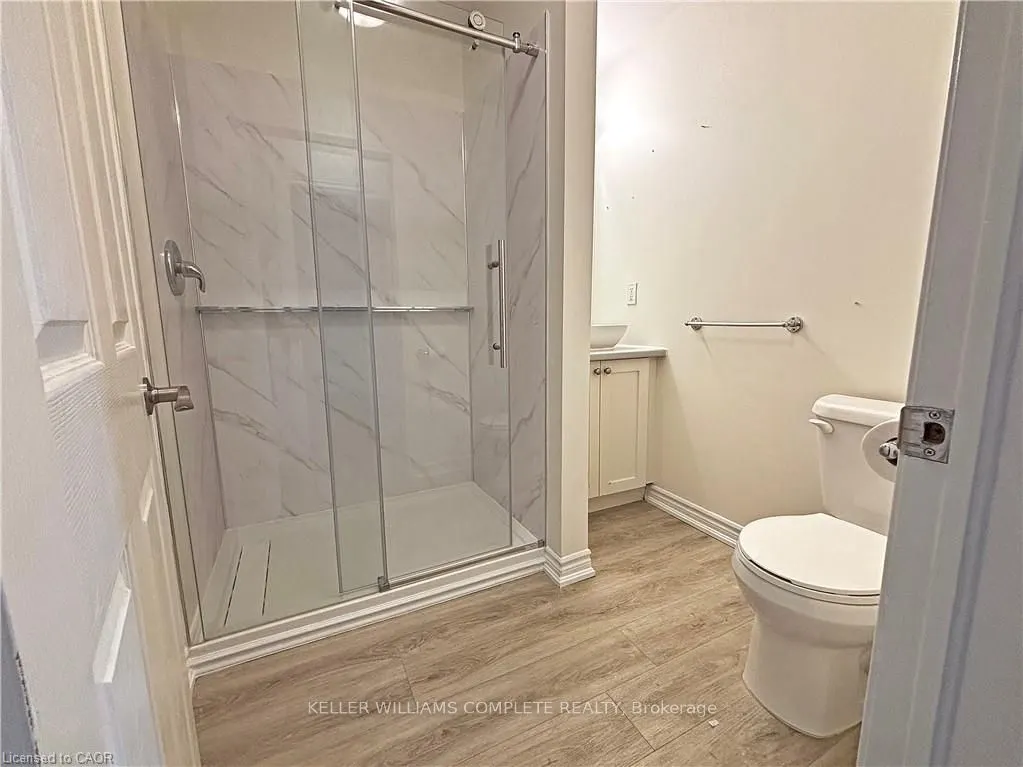 76 Wentworth Street S, #2