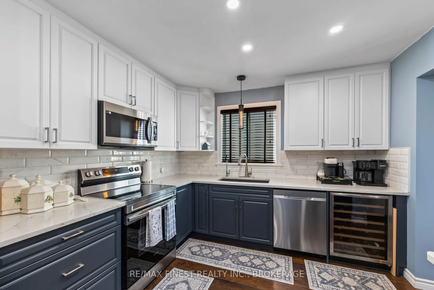 99 McKeown Crescent