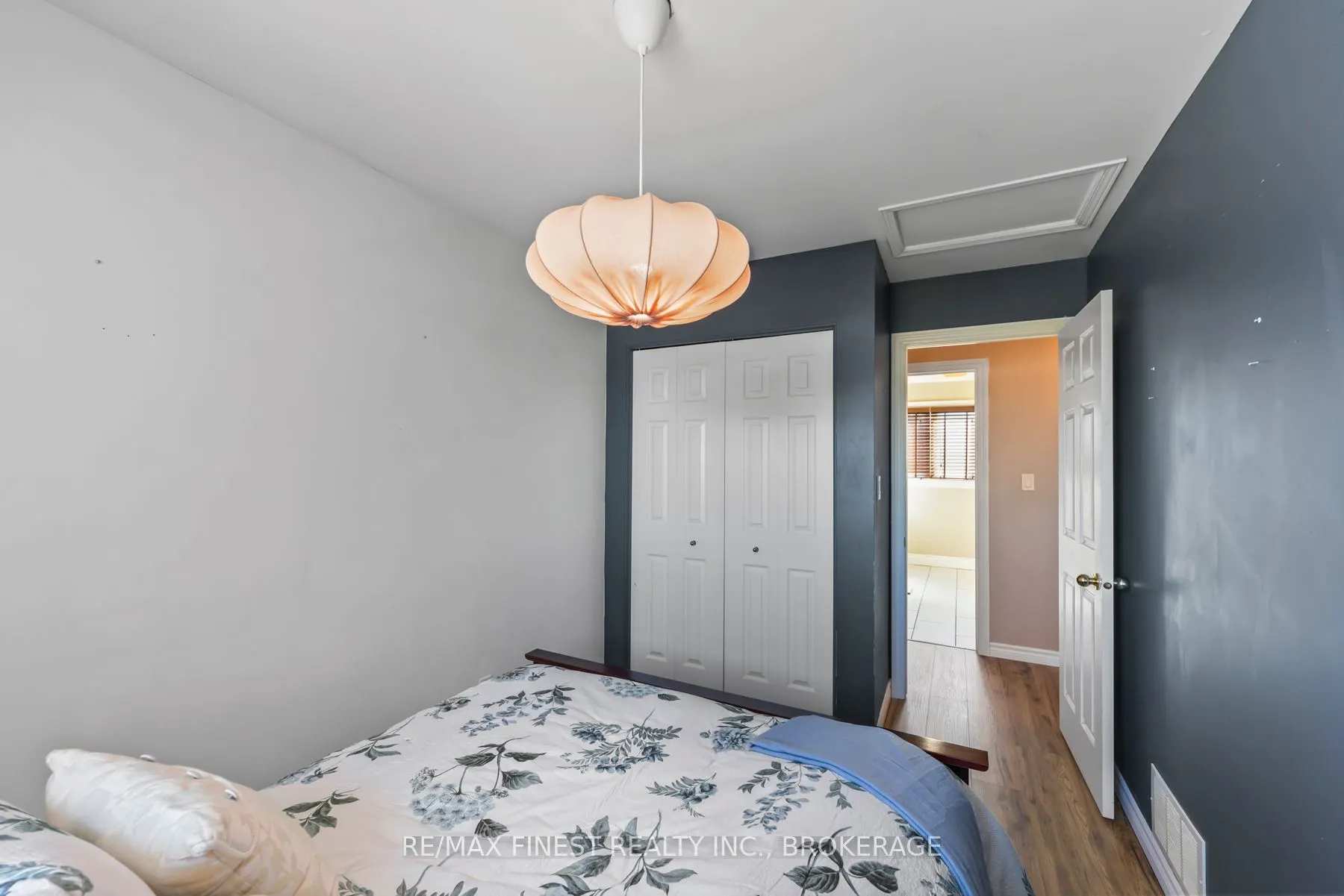 99 McKeown Crescent