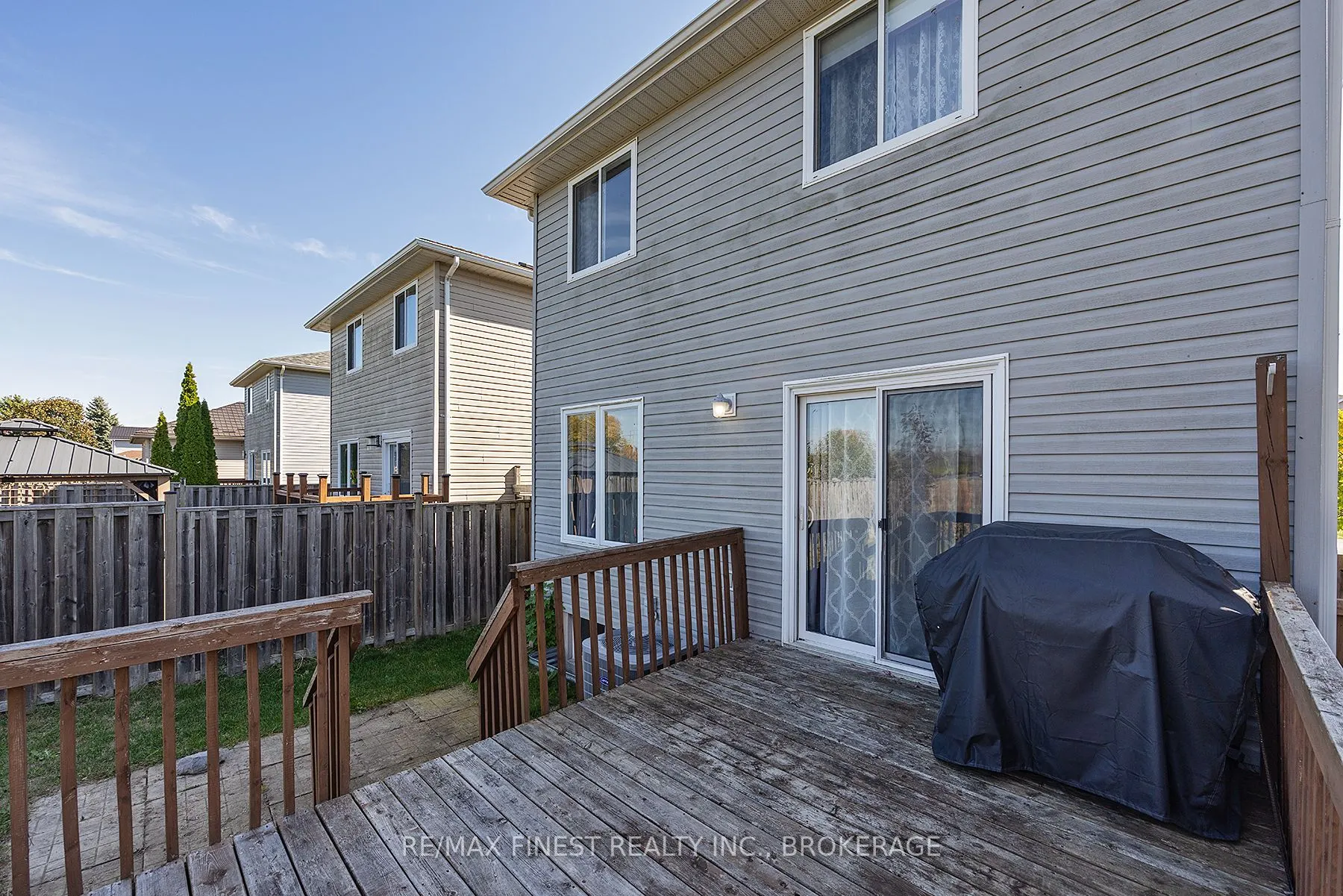 99 McKeown Crescent