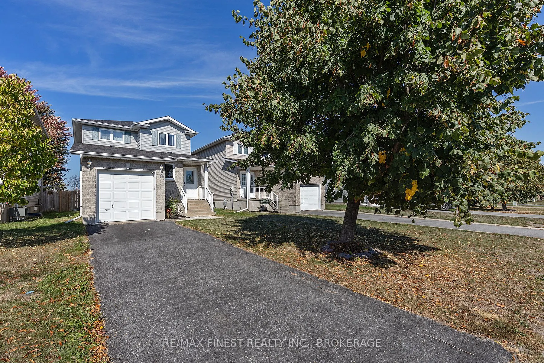 99 McKeown Crescent