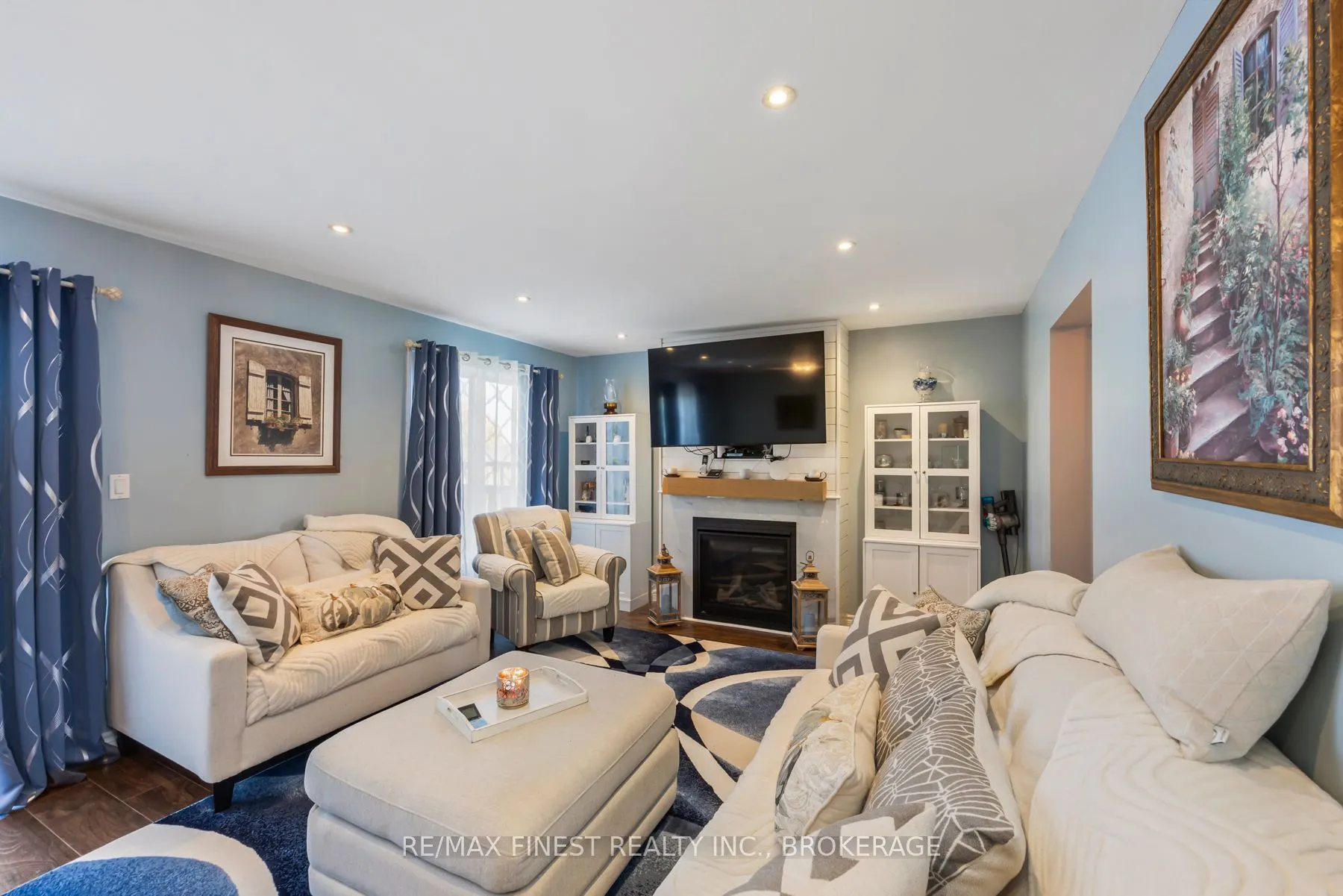 99 McKeown Crescent