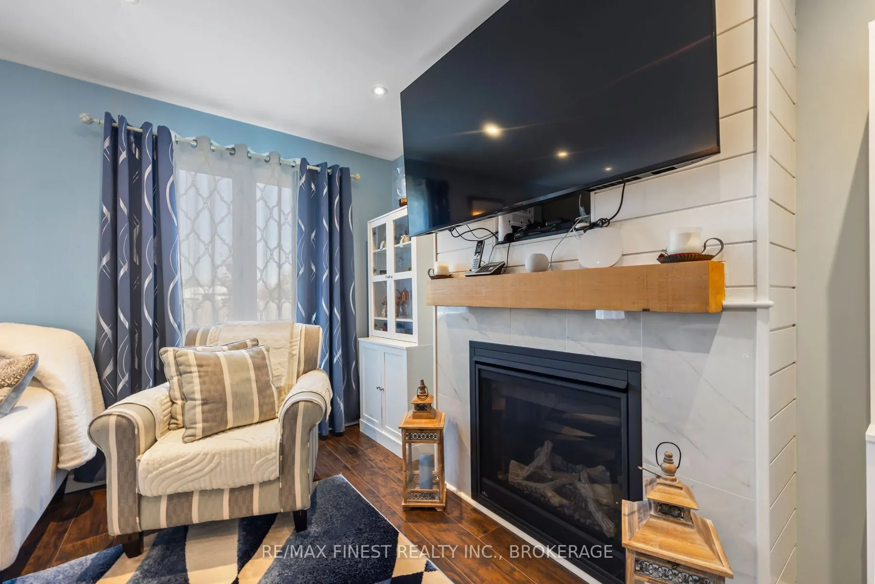 99 McKeown Crescent