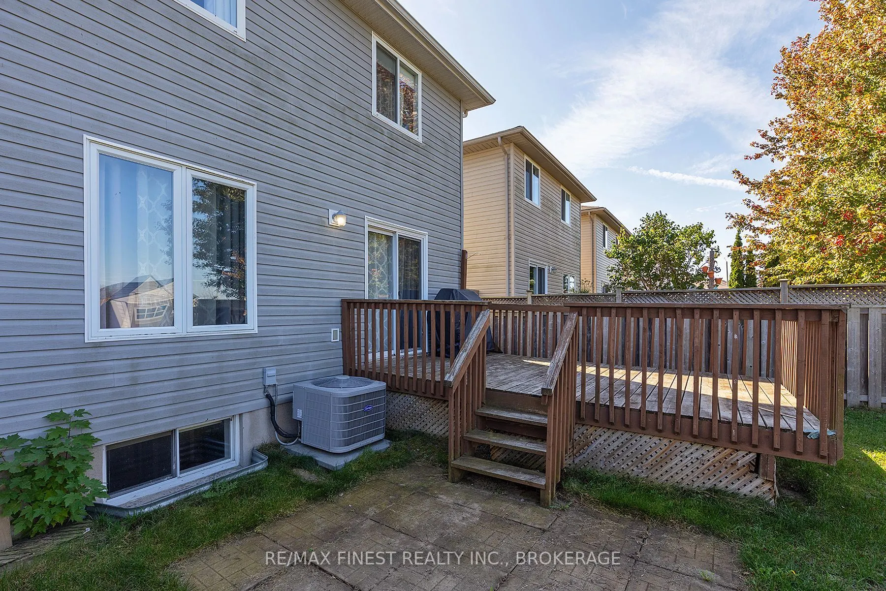 99 McKeown Crescent