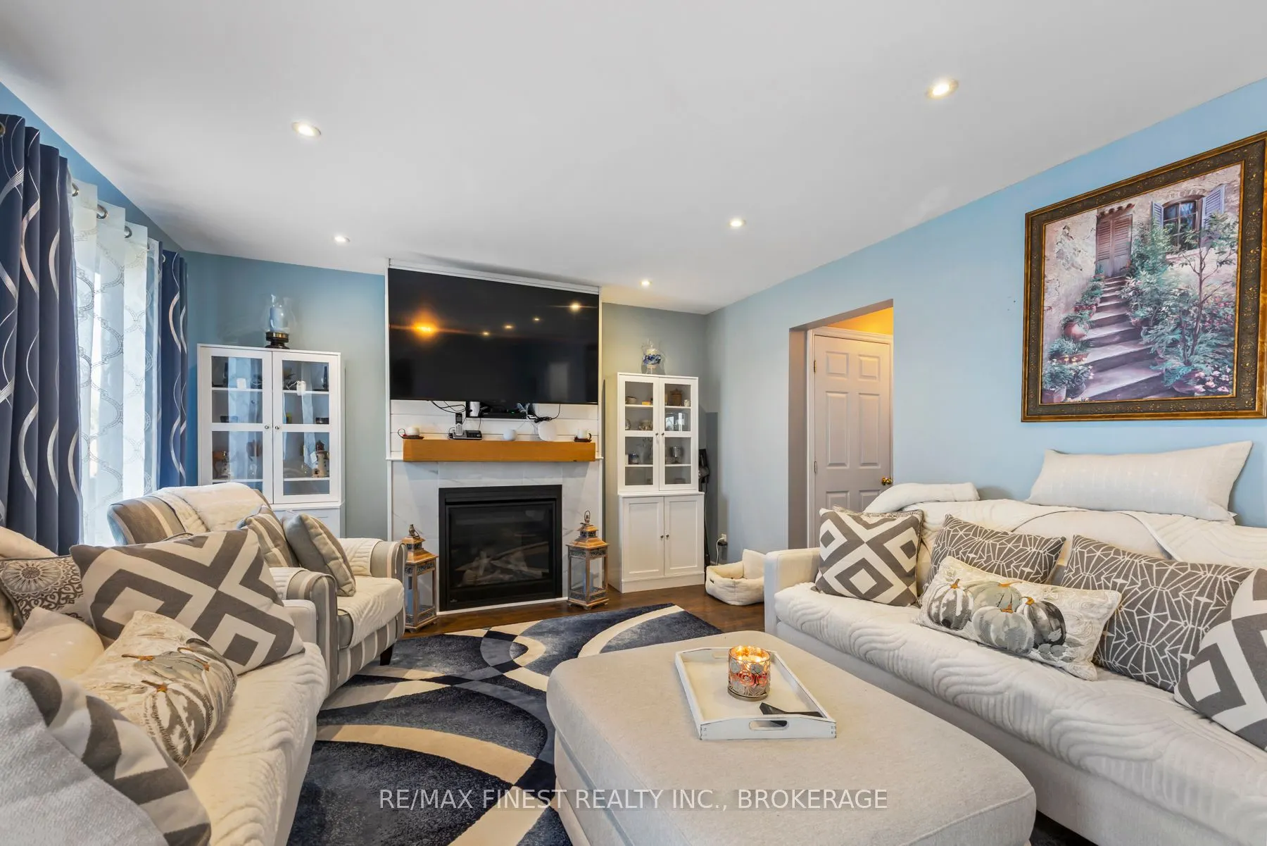 99 McKeown Crescent